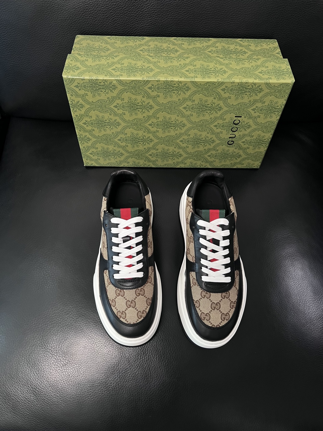 Gucci  高品质  顶级工艺品  古奇专柜新款，原厂配置意大利进口牛皮搭配印花布面料，进口牛皮内里垫