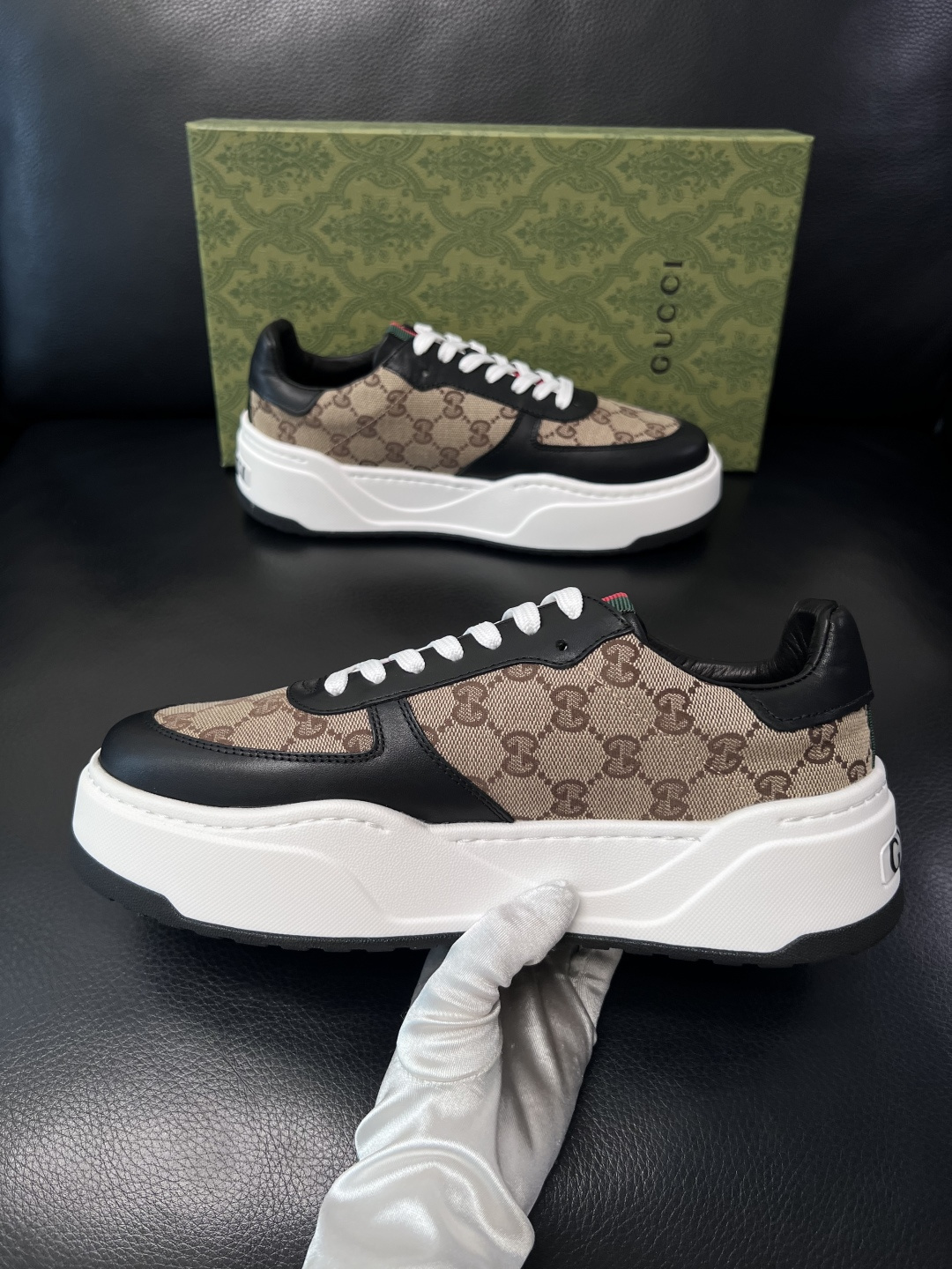 Gucci  高品质  顶级工艺品  古奇专柜新款，原厂配置意大利进口牛皮搭配印花布面料，进口牛皮内里垫
