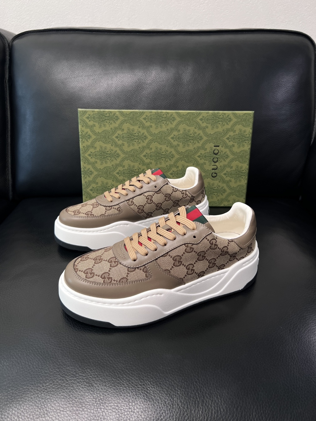 Gucci  高品质  顶级工艺品  古奇专柜新款，原厂配置意大利进口牛皮搭配印花布面料，进口牛皮内里垫