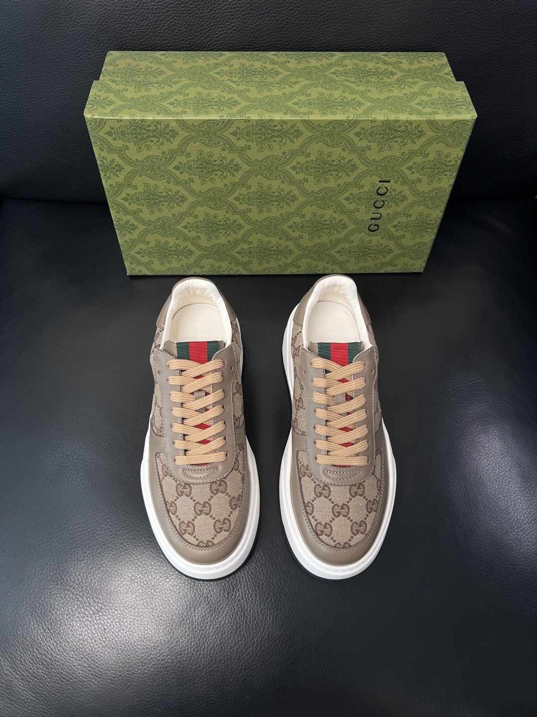 Gucci  高品质  顶级工艺品  古奇专柜新款，原厂配置意大利进口牛皮搭配印花布面料，进口牛皮内里垫