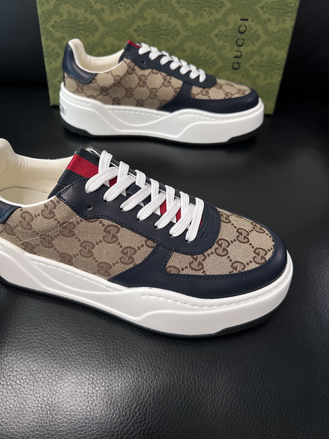 Gucci  高品质  顶级工艺品  古奇专柜新款，原厂配置意大利进口牛皮搭配印花布面料，进口牛皮内里垫