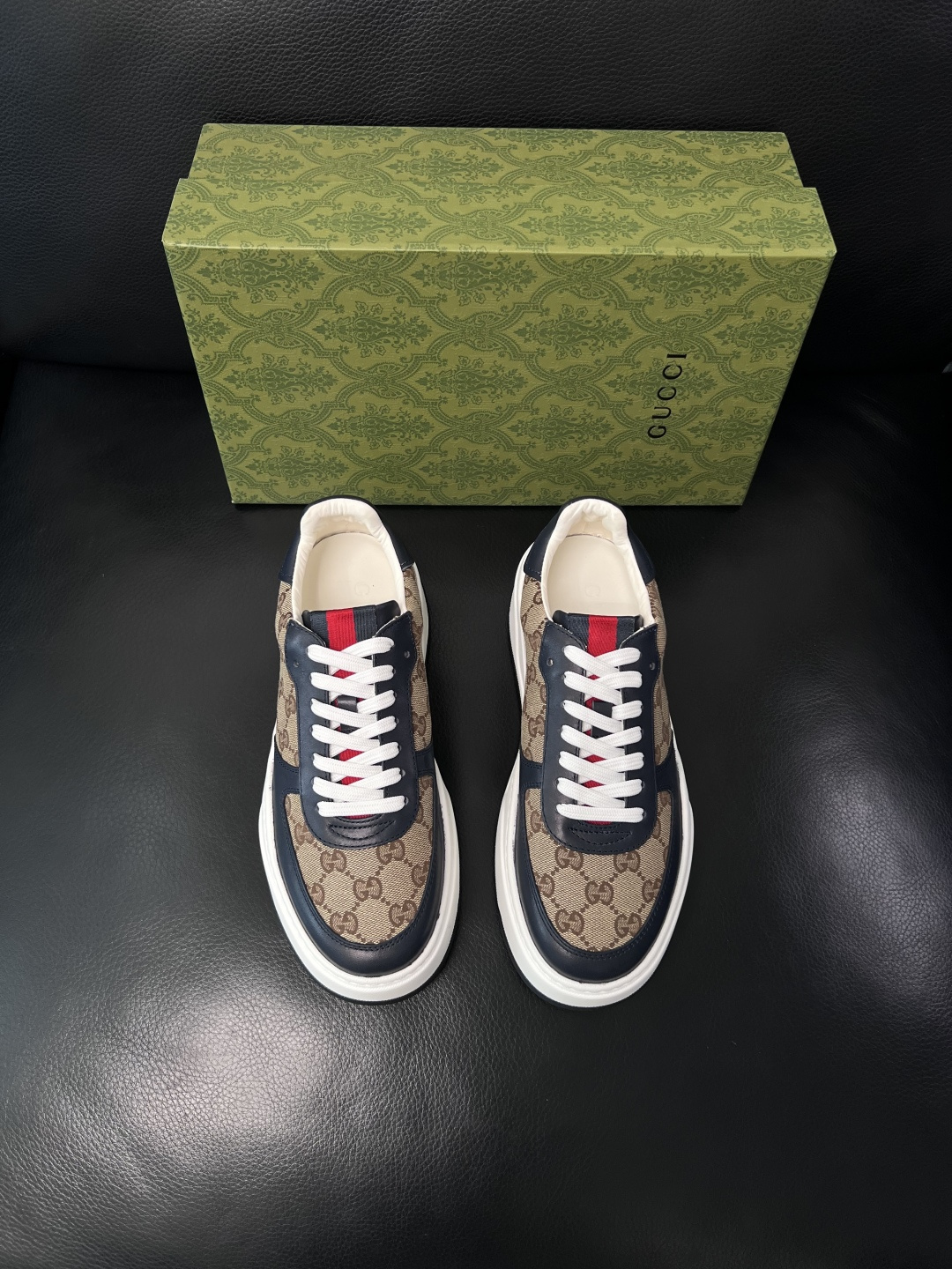 Gucci  高品质  顶级工艺品  古奇专柜新款，原厂配置意大利进口牛皮搭配印花布面料，进口牛皮内里垫