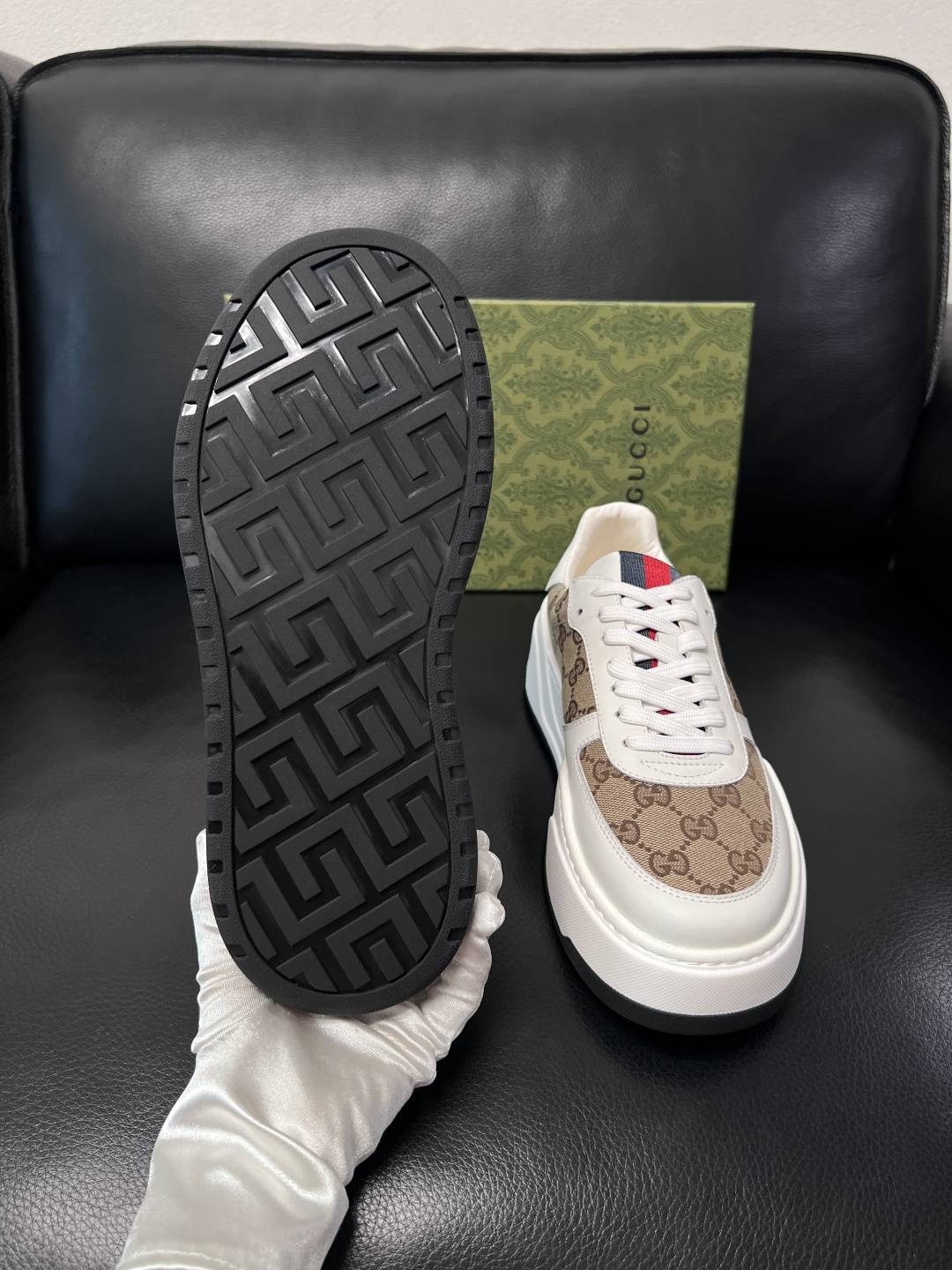 Gucci  高品质  顶级工艺品  古奇专柜新款，原厂配置意大利进口牛皮搭配印花布面料，进口牛皮内里垫