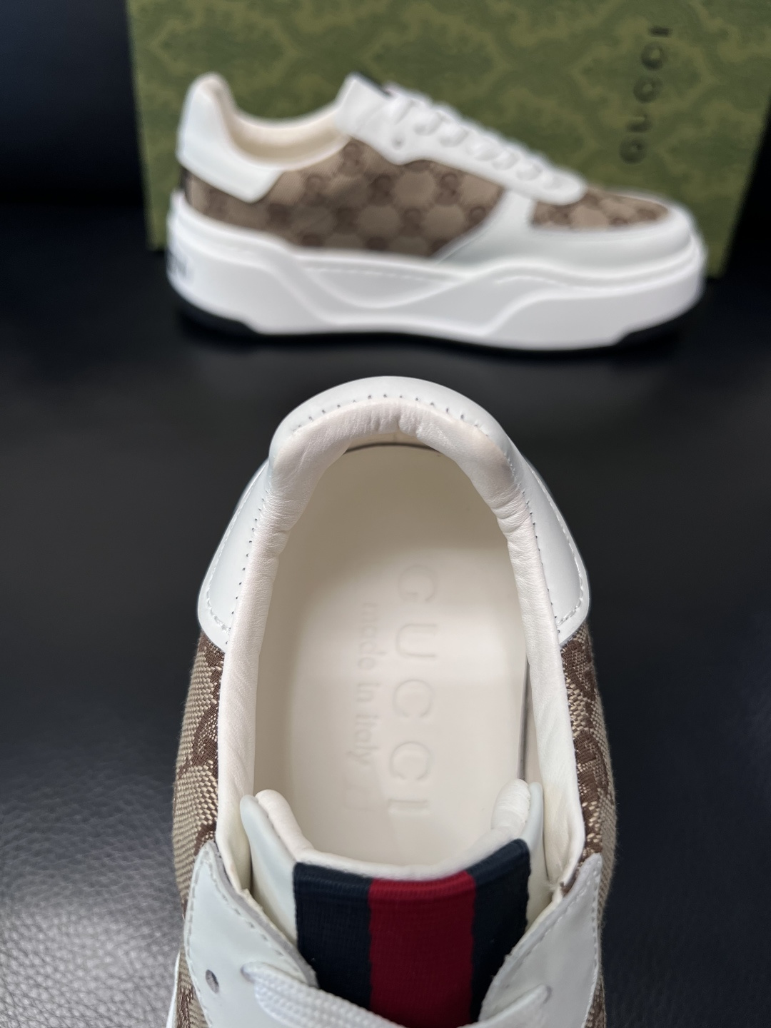 Gucci  高品质  顶级工艺品  古奇专柜新款，原厂配置意大利进口牛皮搭配印花布面料，进口牛皮内里垫