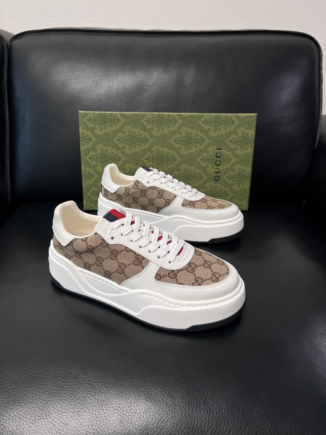 Gucci  高品质  顶级工艺品  古奇专柜新款，原厂配置意大利进口牛皮搭配印花布面料，进口牛皮内里垫