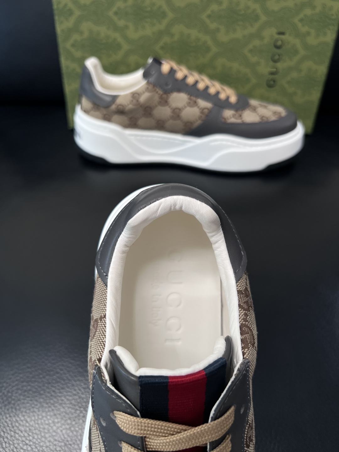 Gucci  高品质  顶级工艺品  古奇专柜新款，原厂配置意大利进口牛皮搭配印花布面料，进口牛皮内里垫