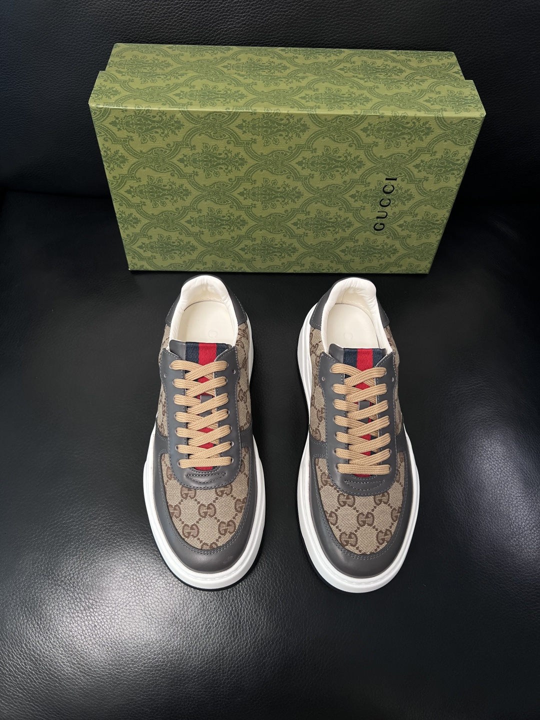 Gucci  高品质  顶级工艺品  古奇专柜新款，原厂配置意大利进口牛皮搭配印花布面料，进口牛皮内里垫