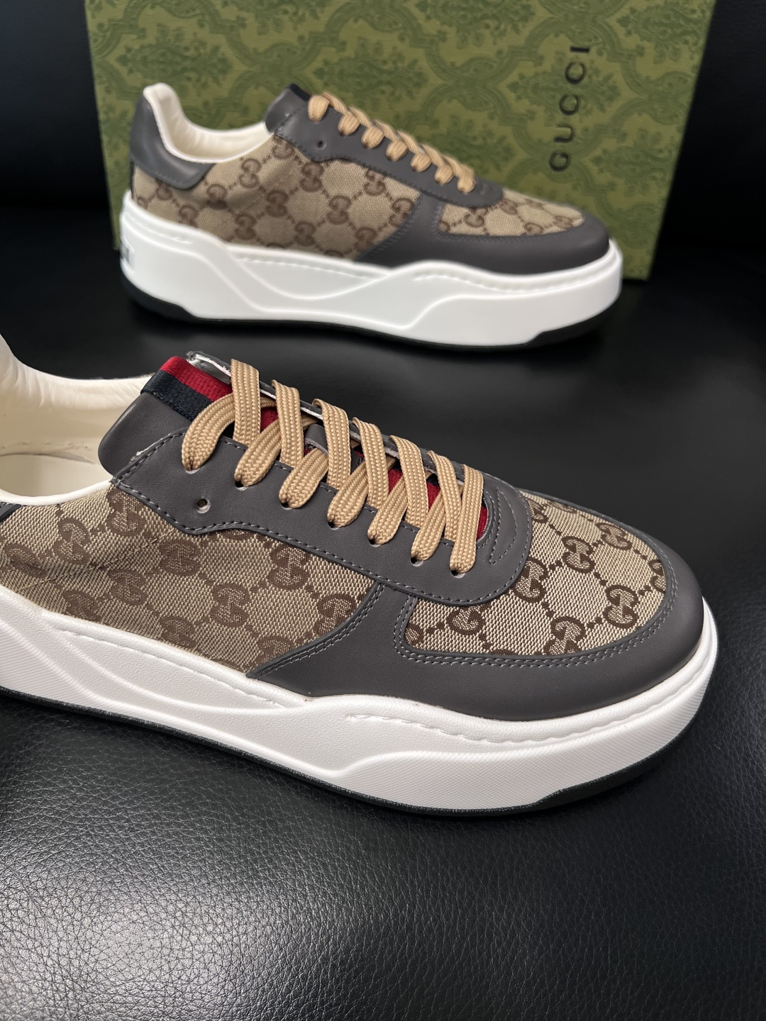 Gucci  高品质  顶级工艺品  古奇专柜新款，原厂配置意大利进口牛皮搭配印花布面料，进口牛皮内里垫