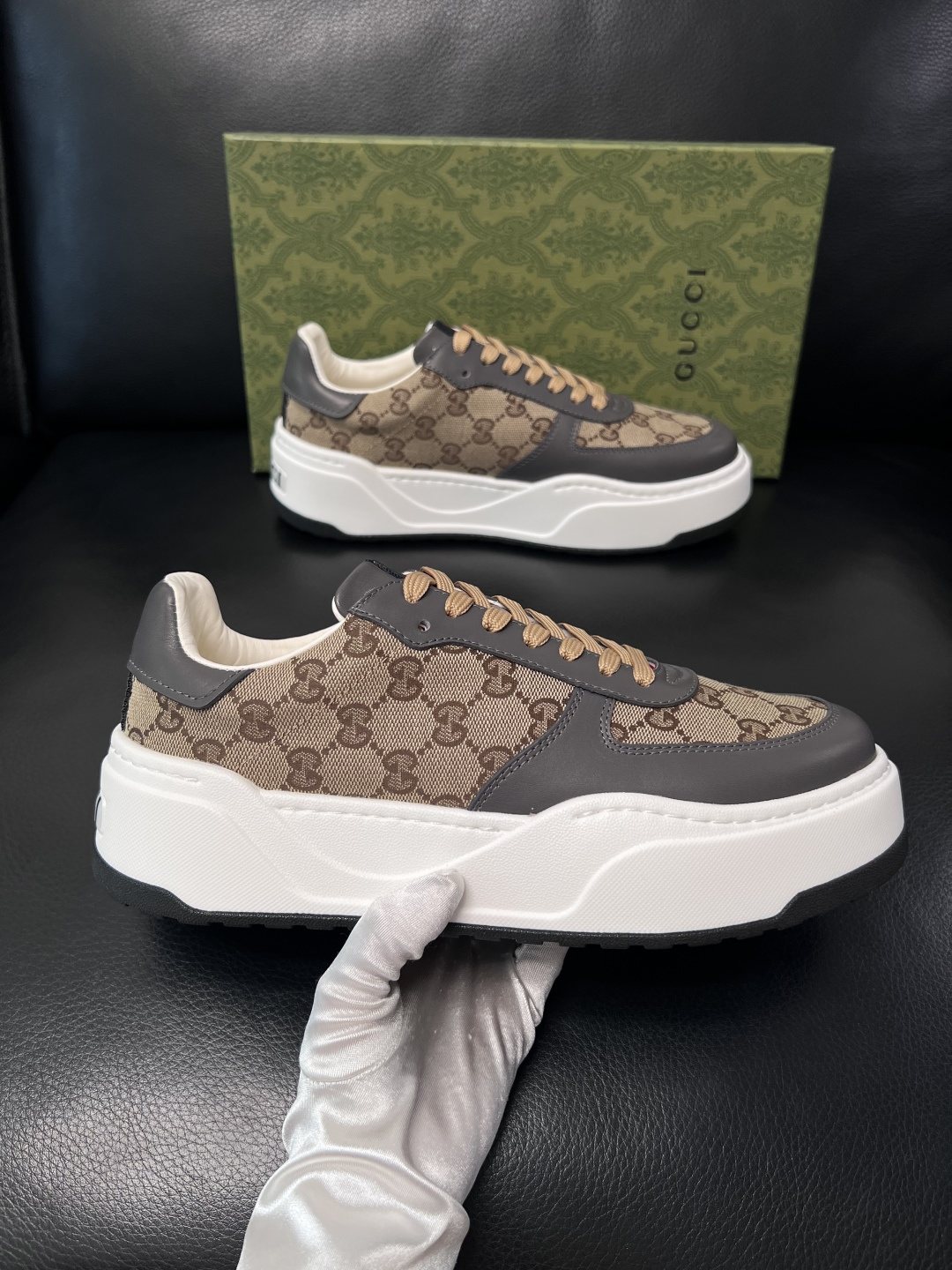 Gucci  高品质  顶级工艺品  古奇专柜新款，原厂配置意大利进口牛皮搭配印花布面料，进口牛皮内里垫
