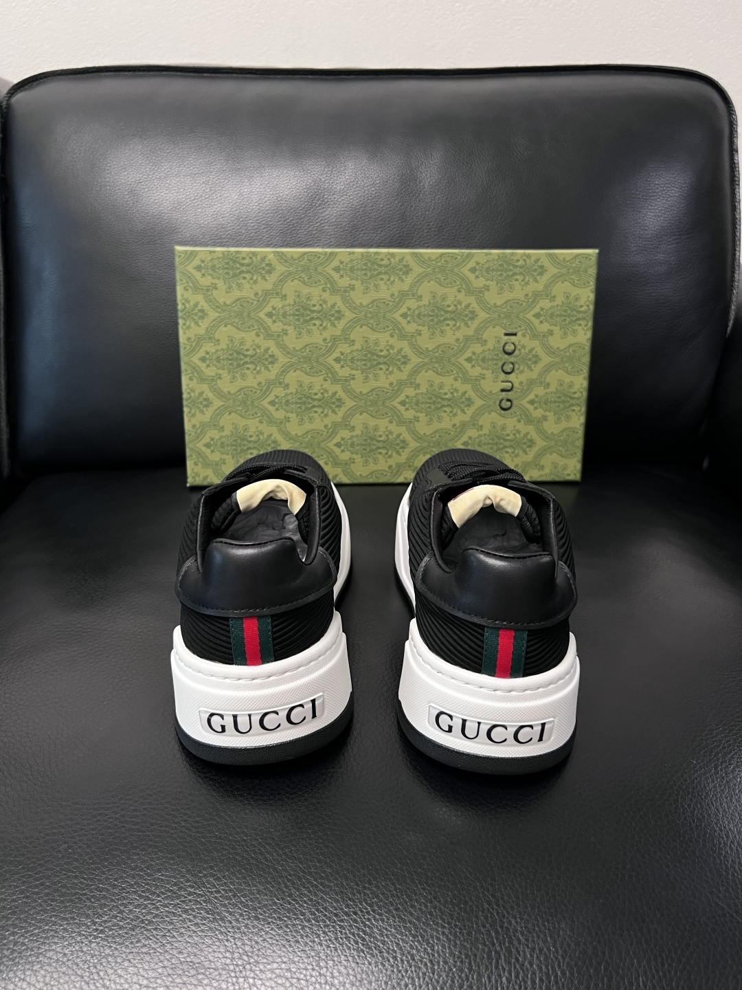 Gucci  高品质  顶级工艺品  古奇专柜新款，原厂配置意大利进口牛皮搭配印花布面料，进口牛皮内里垫