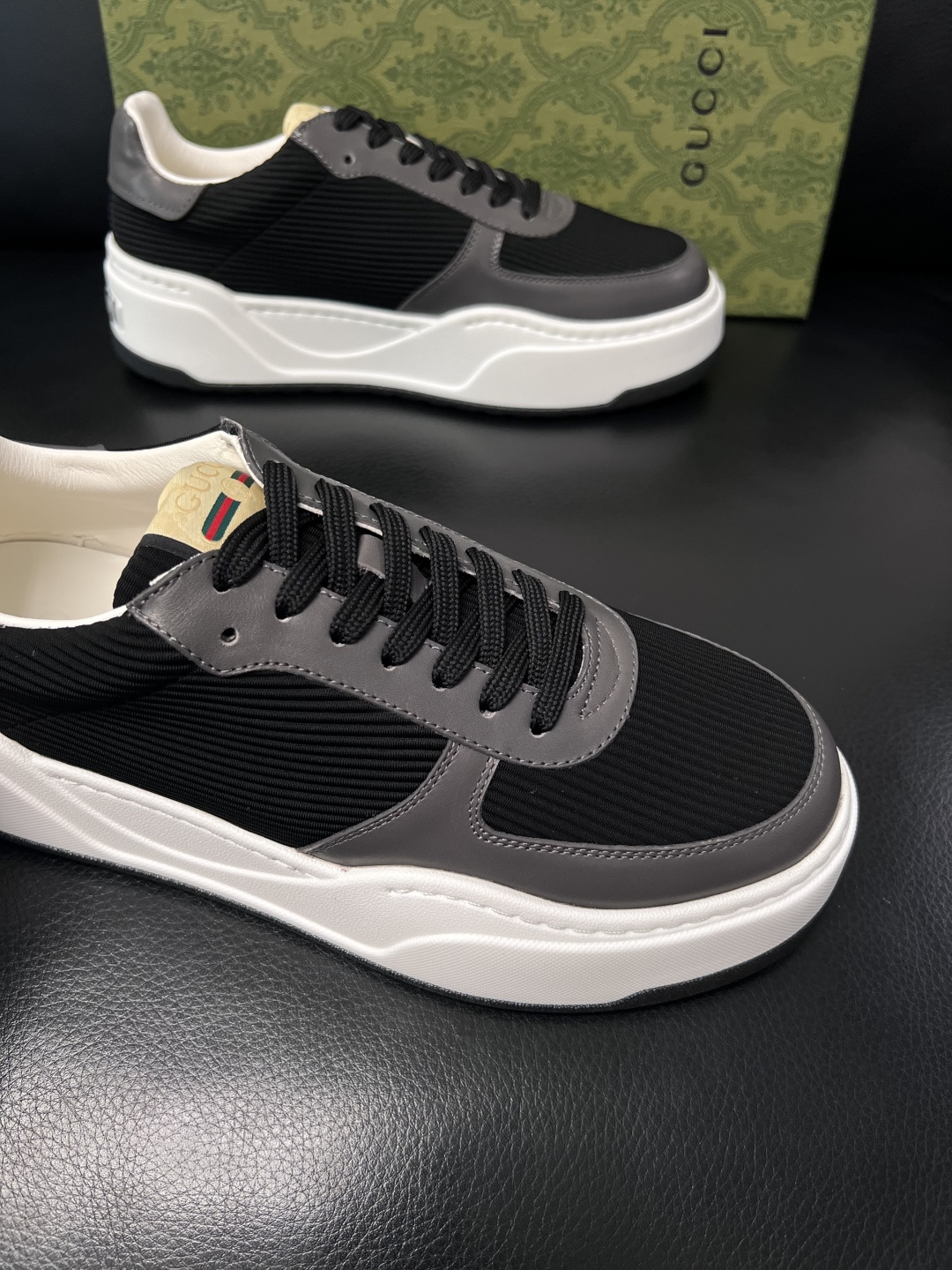 Gucci  高品质  顶级工艺品  古奇专柜新款，原厂配置意大利进口牛皮搭配印花布面料，进口牛皮内里垫