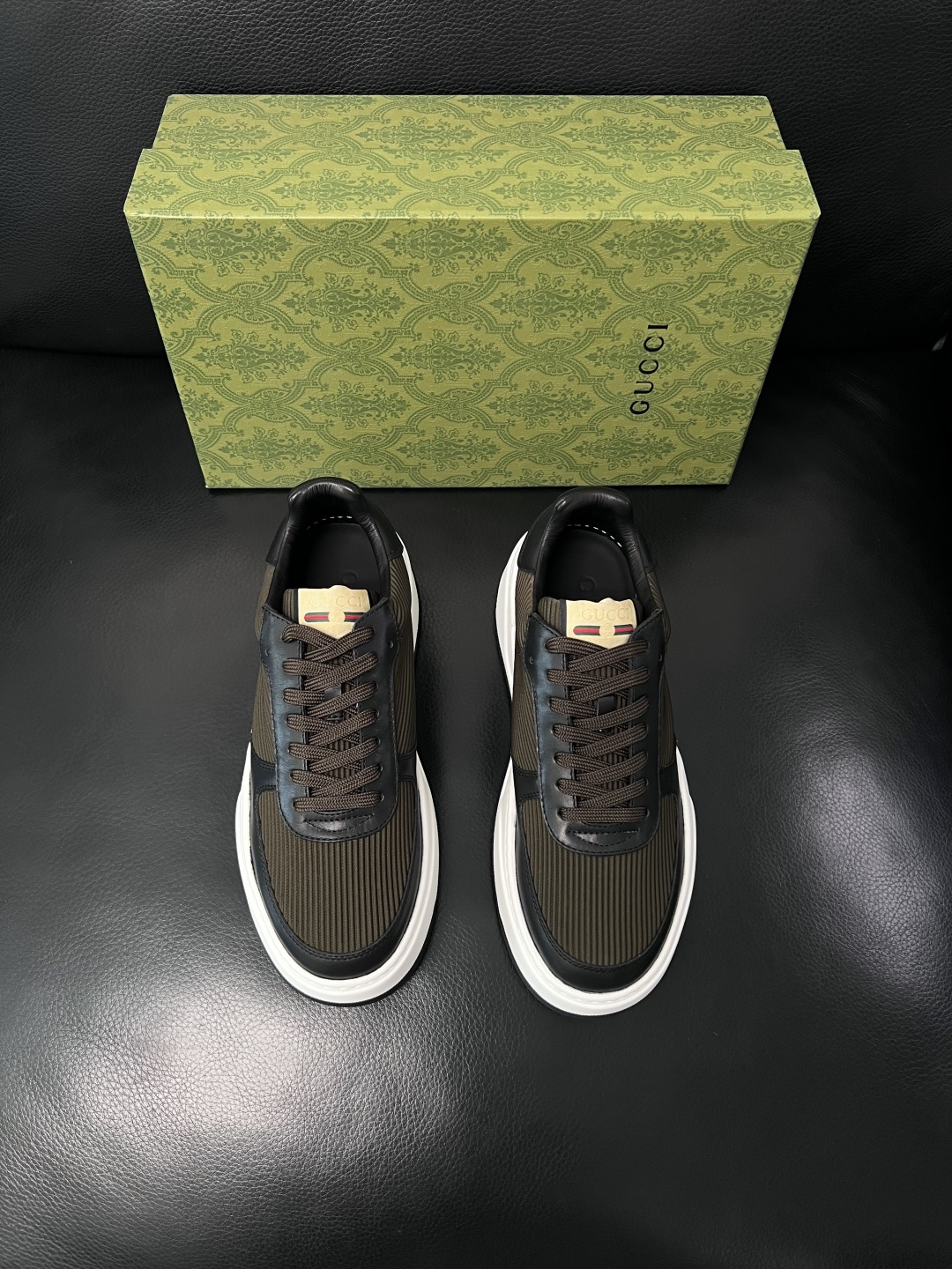 Gucci  高品质  顶级工艺品  古奇专柜新款，原厂配置意大利进口牛皮搭配印花布面料，进口牛皮内里垫