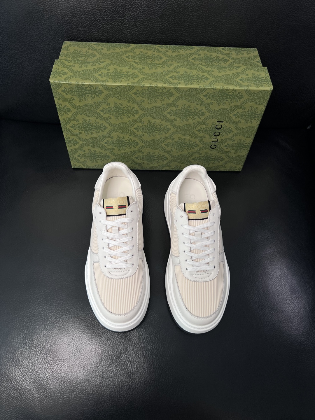 Gucci  高品质  顶级工艺品  古奇专柜新款，原厂配置意大利进口牛皮搭配印花布面料，进口牛皮内里垫