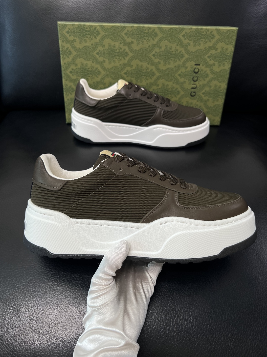 Gucci  高品质  顶级工艺品  古奇专柜新款，原厂配置意大利进口牛皮搭配印花布面料，进口牛皮内里垫