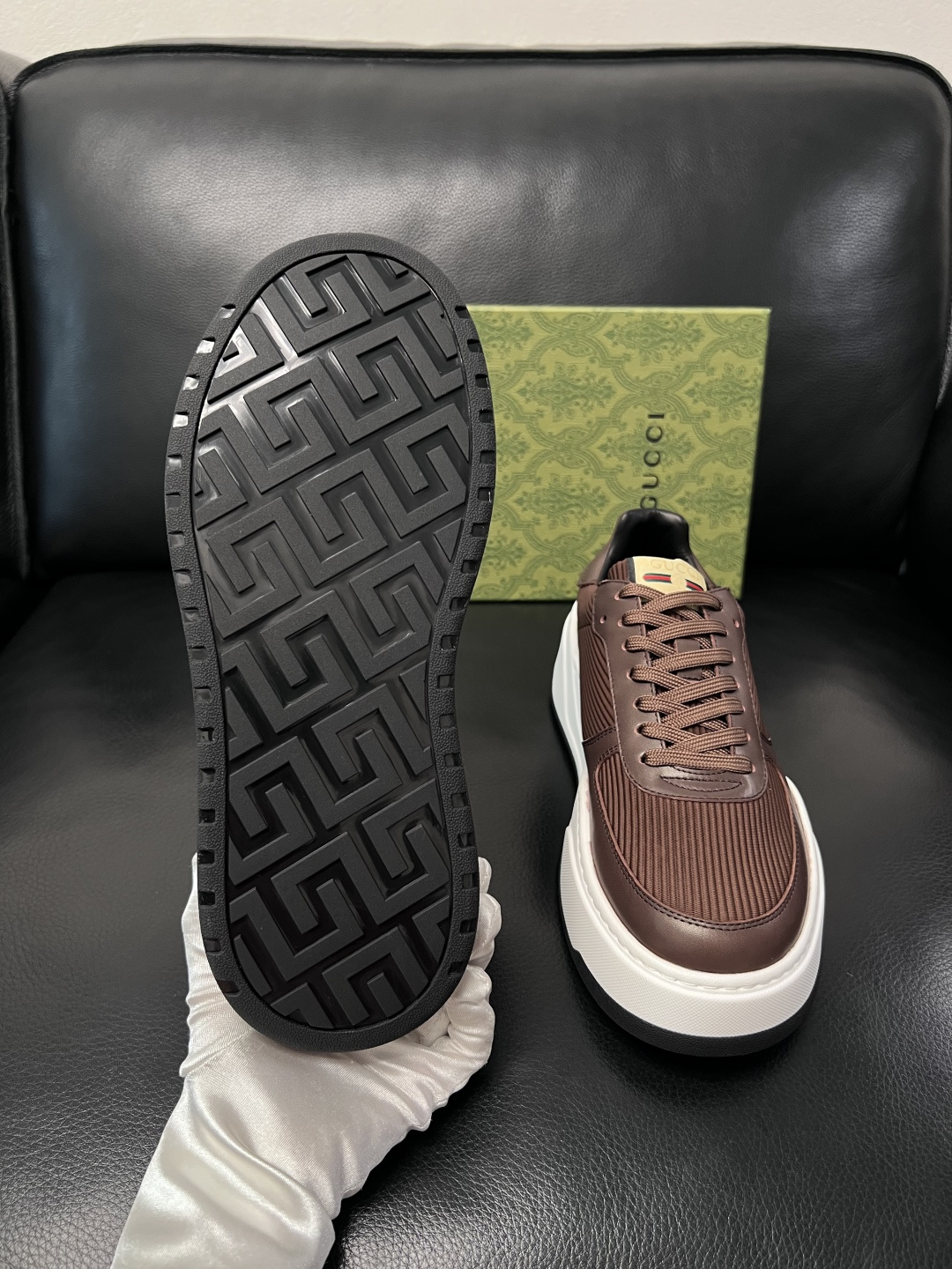 Gucci  高品质  顶级工艺品  古奇专柜新款，原厂配置意大利进口牛皮搭配印花布面料，进口牛皮内里垫