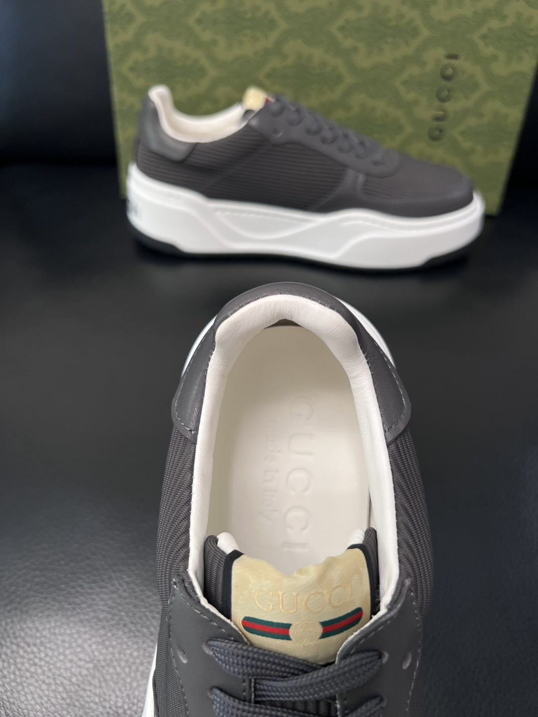 Gucci  高品质  顶级工艺品  古奇专柜新款，原厂配置意大利进口牛皮搭配印花布面料，进口牛皮内里垫