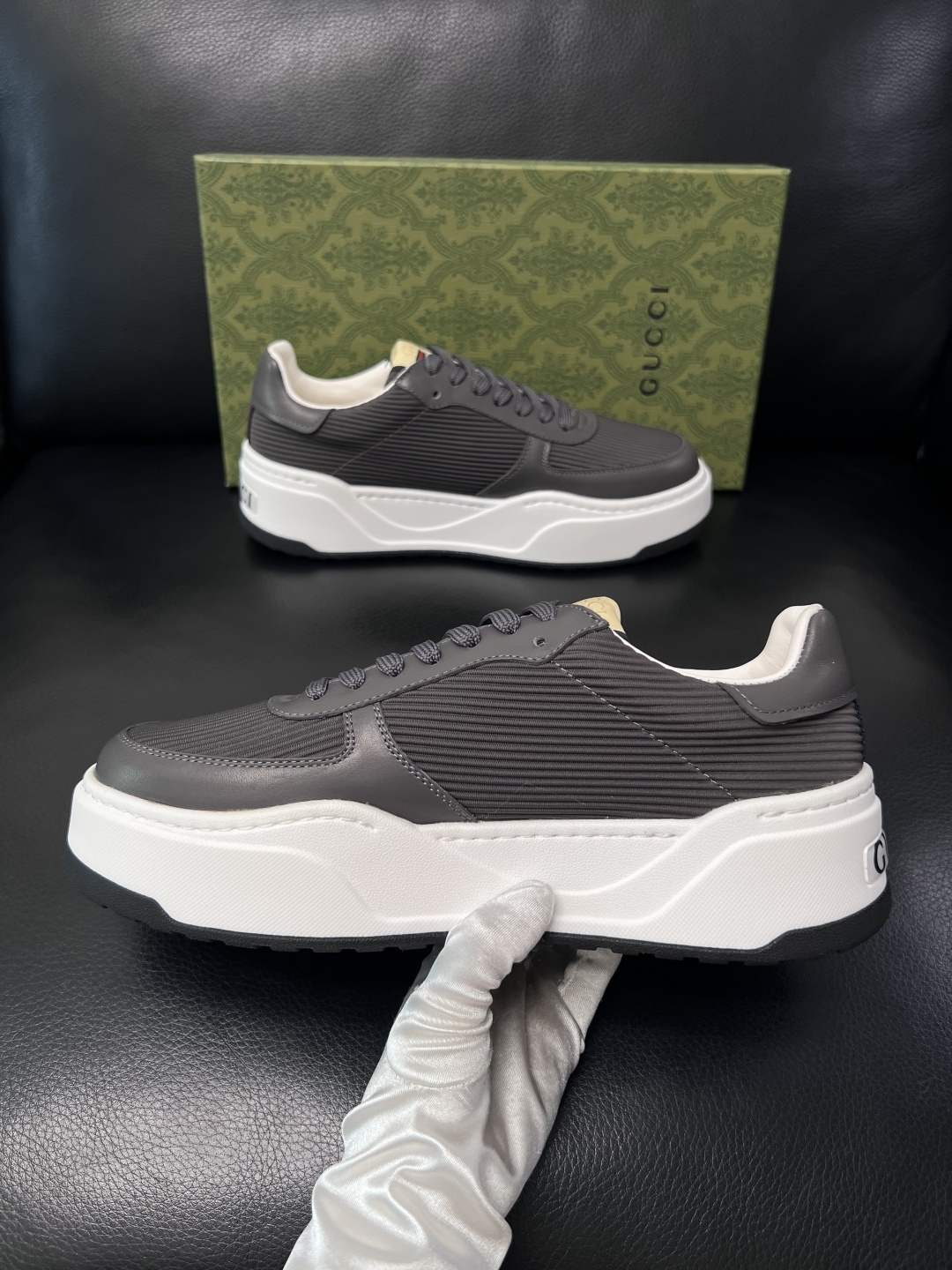 Gucci  高品质  顶级工艺品  古奇专柜新款，原厂配置意大利进口牛皮搭配印花布面料，进口牛皮内里垫