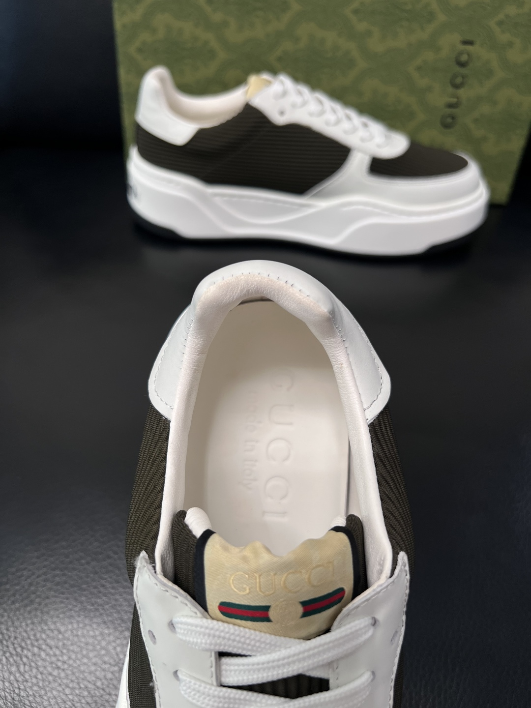 Gucci  高品质  顶级工艺品  古奇专柜新款，原厂配置意大利进口牛皮搭配印花布面料，进口牛皮内里垫