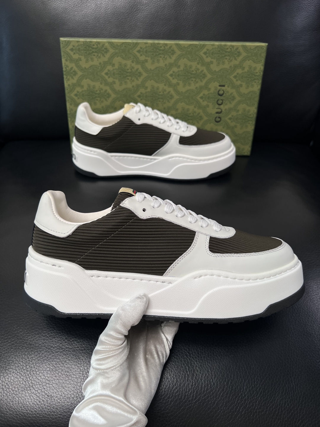 Gucci  高品质  顶级工艺品  古奇专柜新款，原厂配置意大利进口牛皮搭配印花布面料，进口牛皮内里垫
