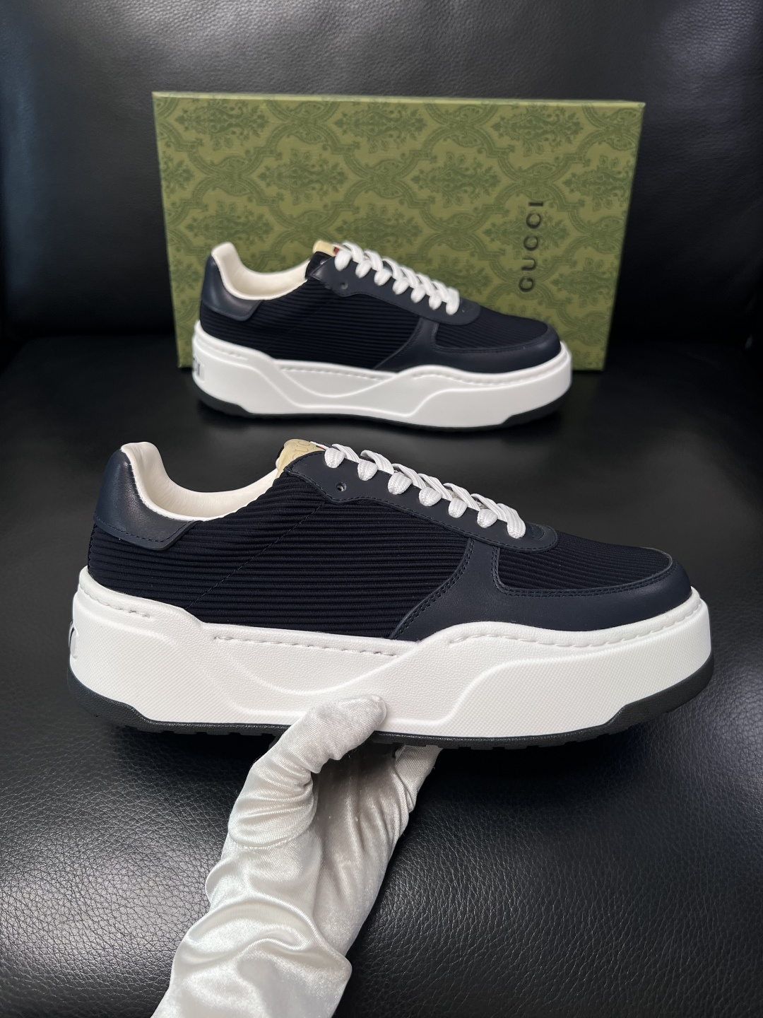 Gucci  高品质  顶级工艺品  古奇专柜新款，原厂配置意大利进口牛皮搭配印花布面料，进口牛皮内里垫