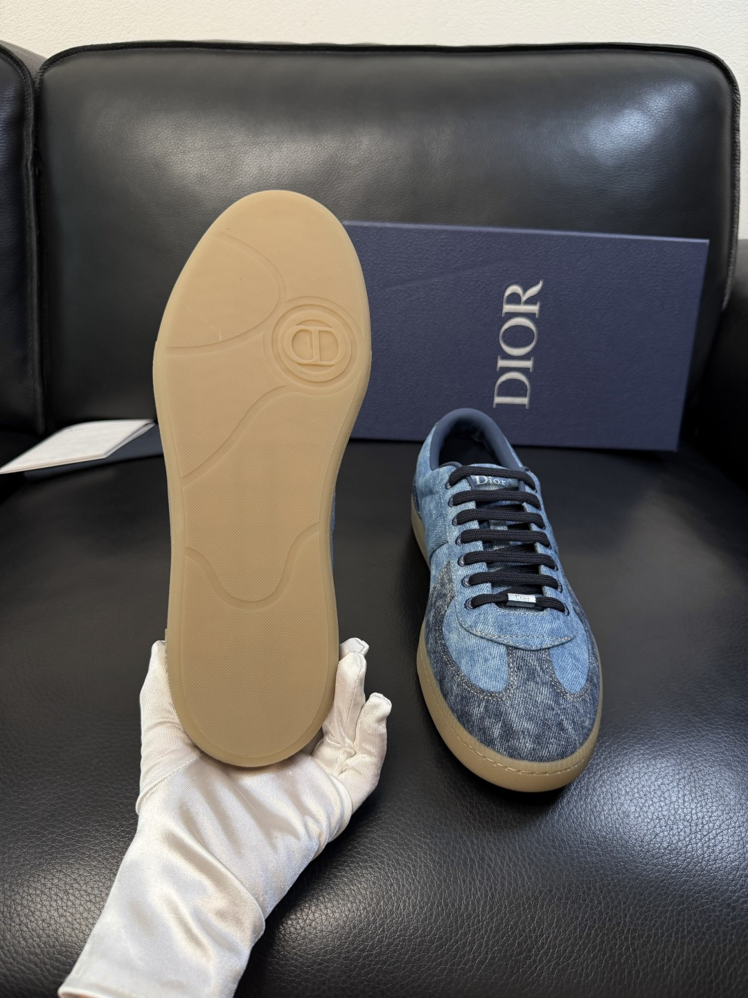Dior 顶级工艺品 迪奥  专柜同步 原厂配置，意大利进口原版牛皮面料，透气舒适进口水染牛里垫，鞋底：