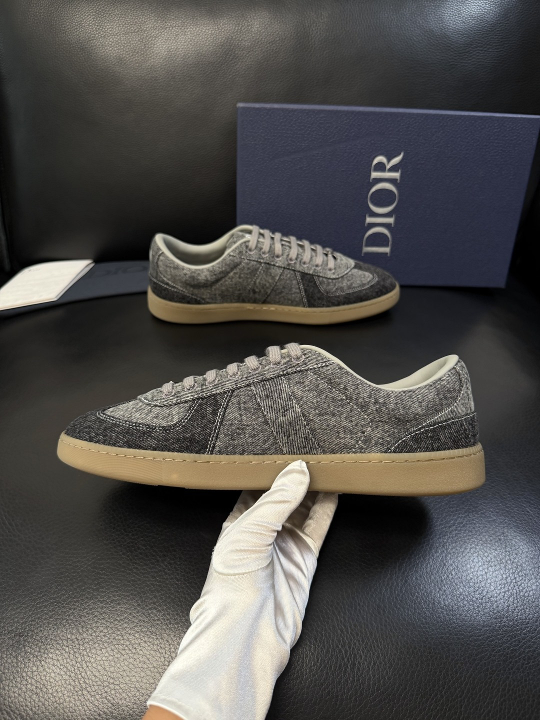 Dior 顶级工艺品 迪奥  专柜同步 原厂配置，意大利进口原版牛皮面料，透气舒适进口水染牛里垫，鞋底：