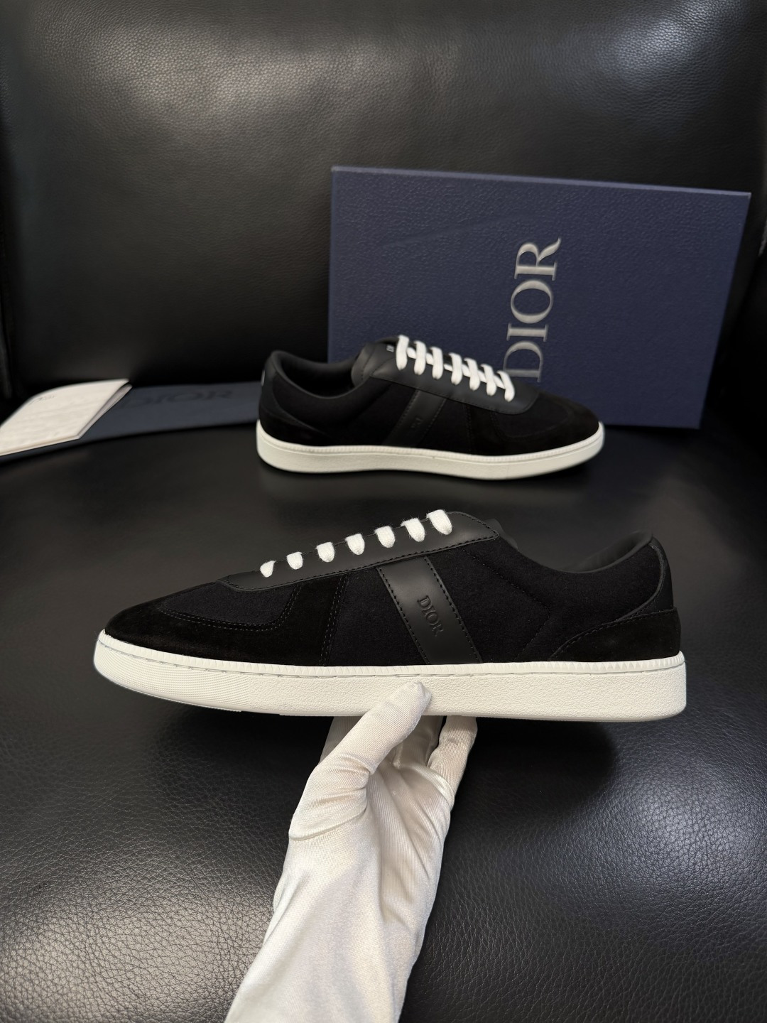 Dior 顶级工艺品 迪奥  专柜同步 原厂配置，意大利进口原版牛皮面料，透气舒适进口水染牛里垫，鞋底：