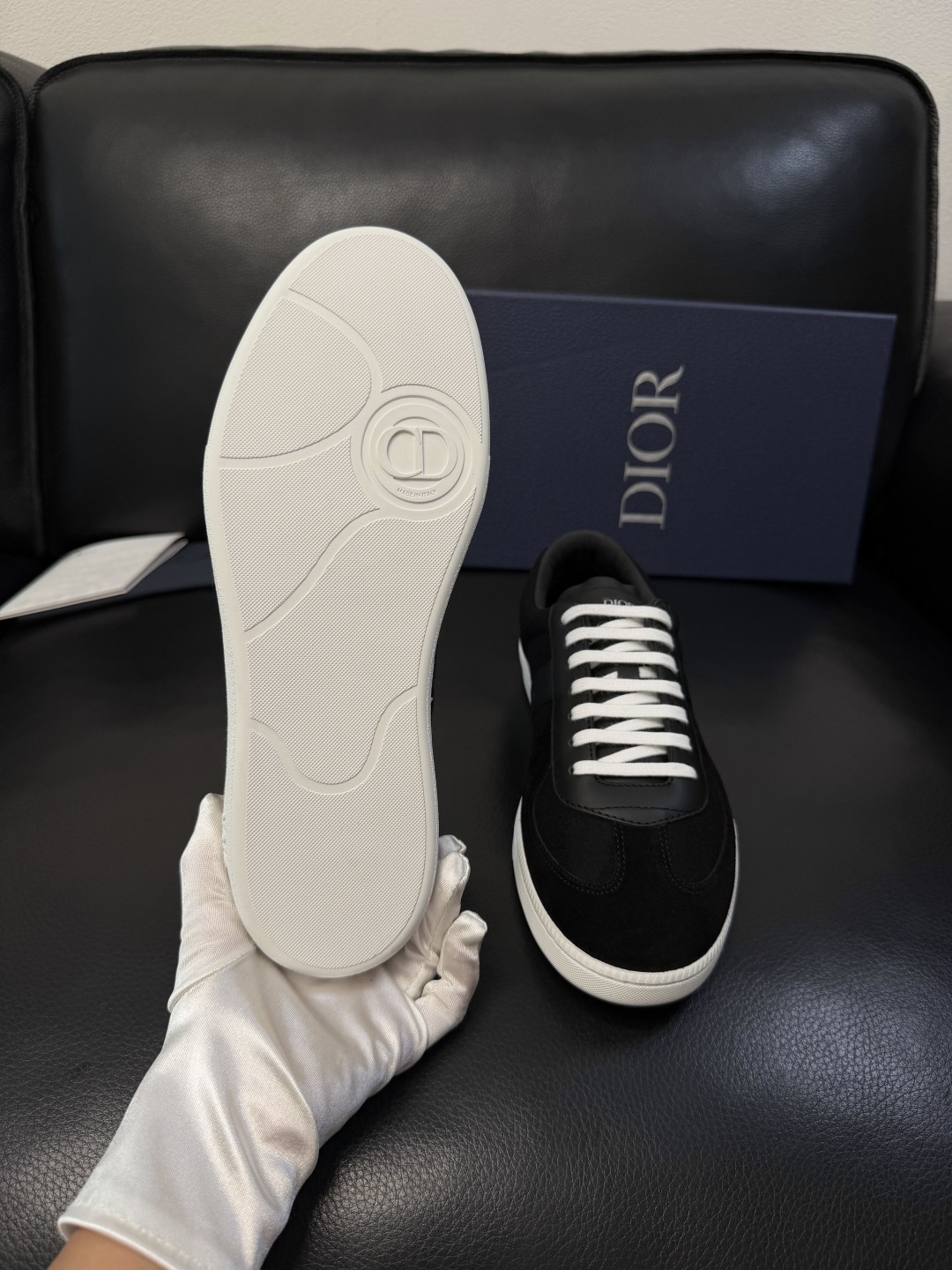 Dior 顶级工艺品 迪奥  专柜同步 原厂配置，意大利进口原版牛皮面料，透气舒适进口水染牛里垫，鞋底：