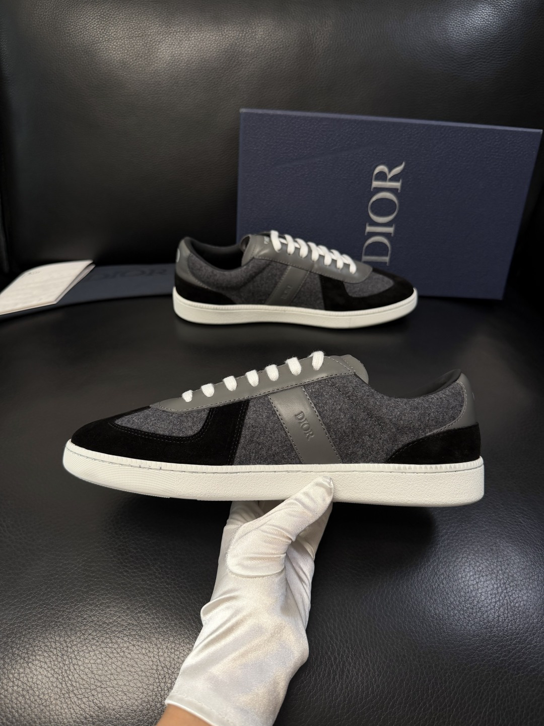 Dior 顶级工艺品 迪奥  专柜同步 原厂配置，意大利进口原版牛皮面料，透气舒适进口水染牛里垫，鞋底：