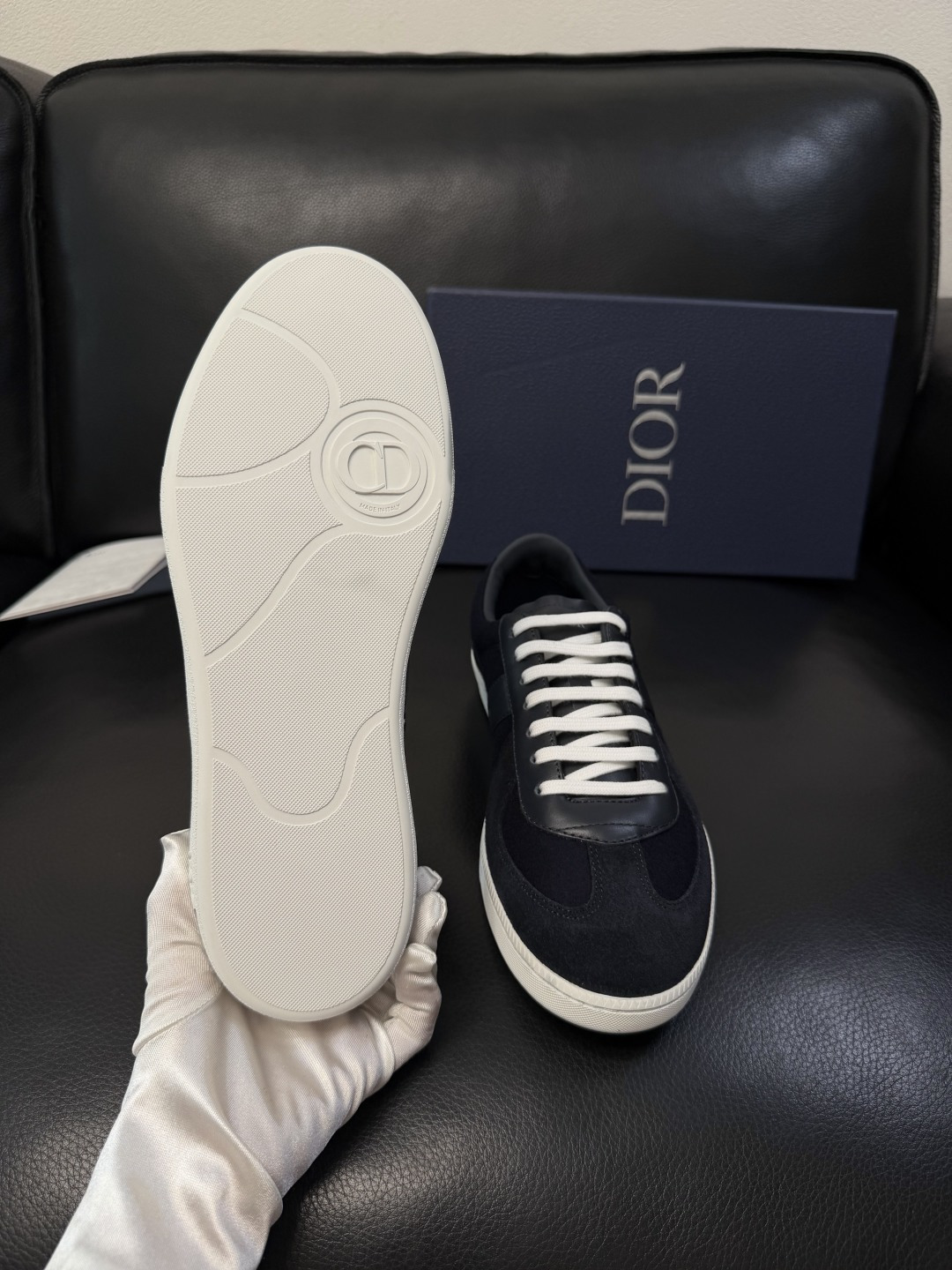 Dior 顶级工艺品 迪奥  专柜同步 原厂配置，意大利进口原版牛皮面料，透气舒适进口水染牛里垫，鞋底：
