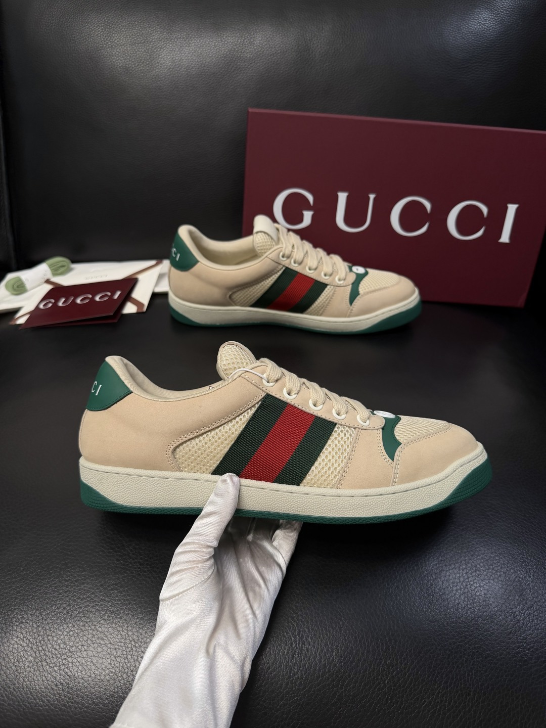 Gucci  高品质  顶级工艺品  古奇 专柜新款，原厂配置意大利进口牛皮  进口牛皮内里垫，透气舒适