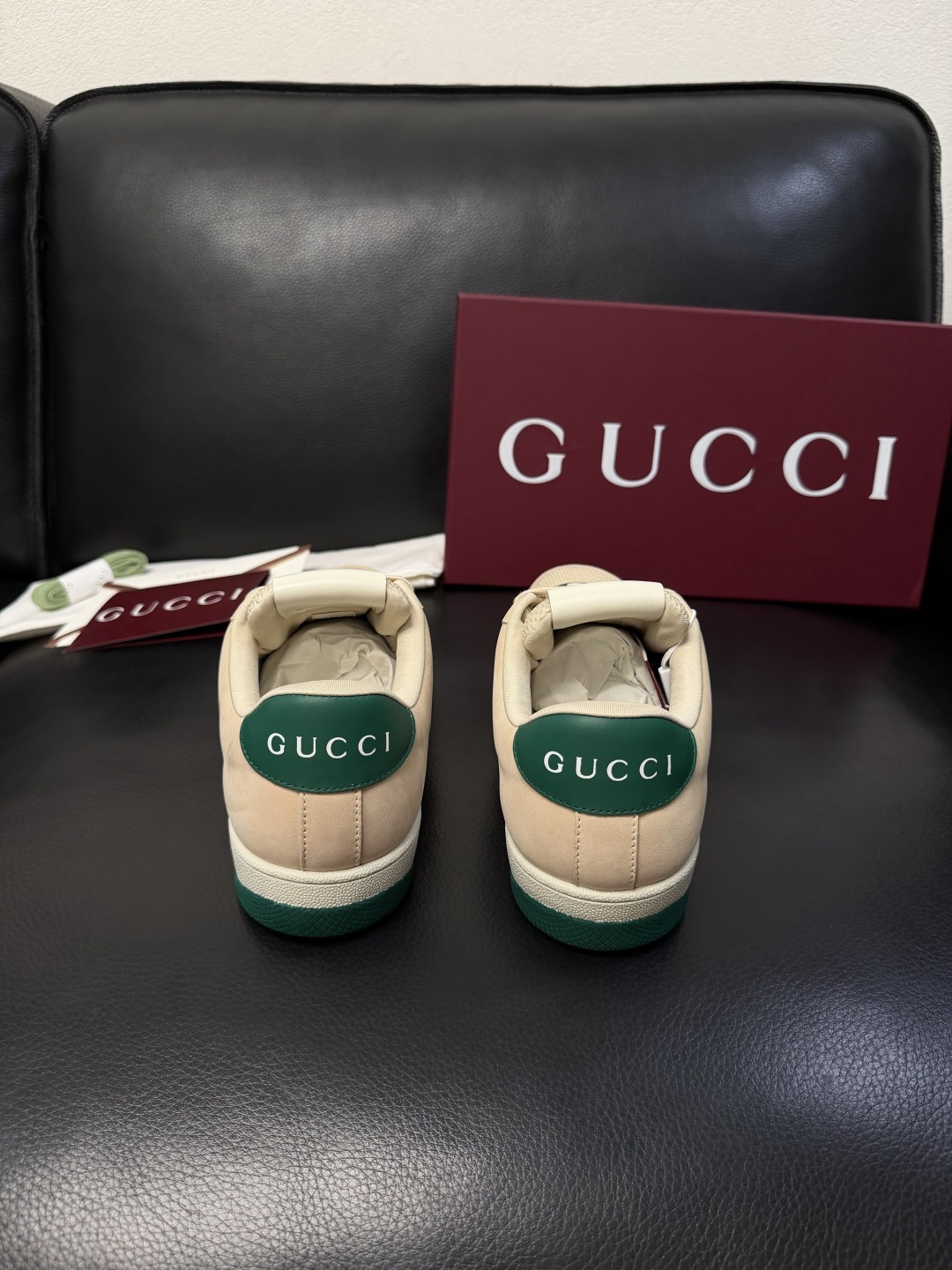 Gucci  高品质  顶级工艺品  古奇 专柜新款，原厂配置意大利进口牛皮  进口牛皮内里垫，透气舒适