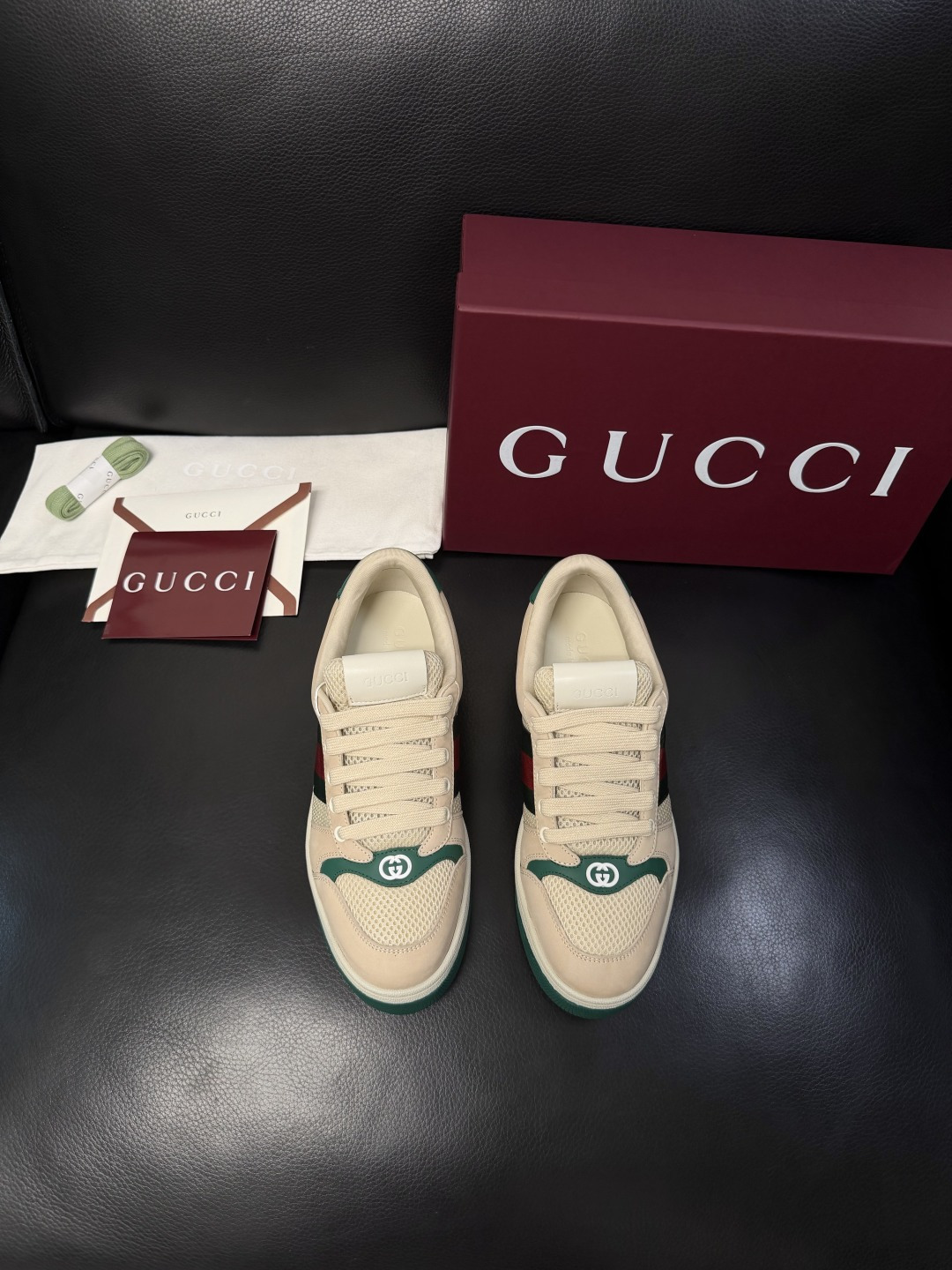 Gucci  高品质  顶级工艺品  古奇 专柜新款，原厂配置意大利进口牛皮  进口牛皮内里垫，透气舒适