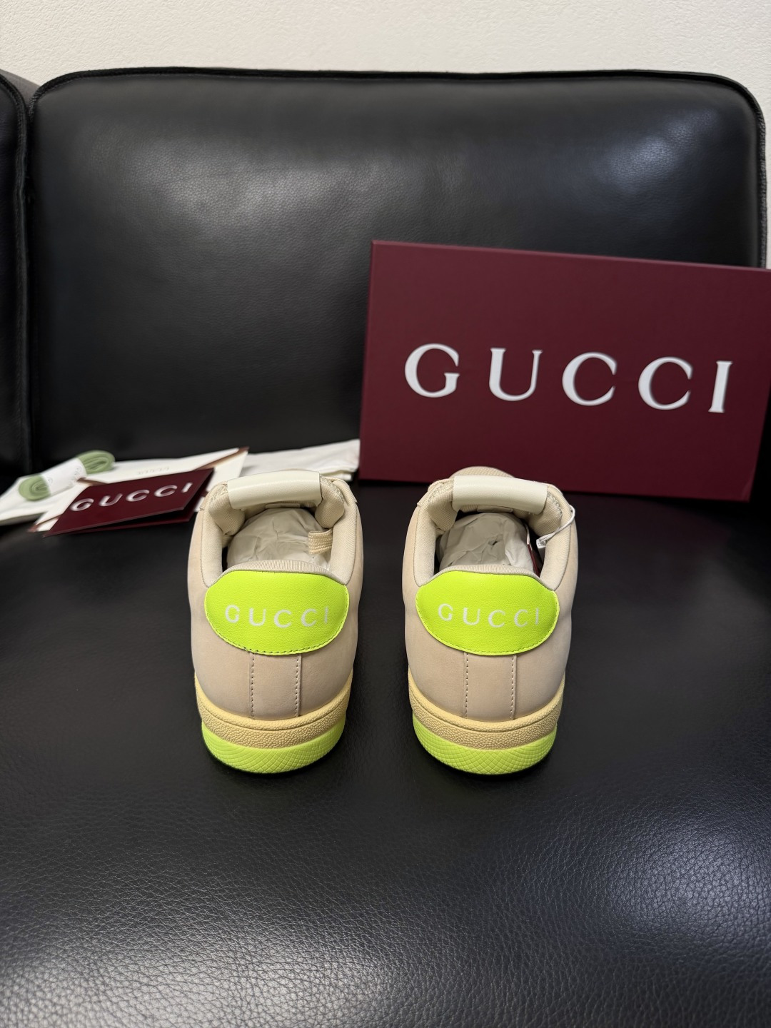 Gucci  高品质  顶级工艺品  古奇 专柜新款，原厂配置意大利进口牛皮  进口牛皮内里垫，透气舒适