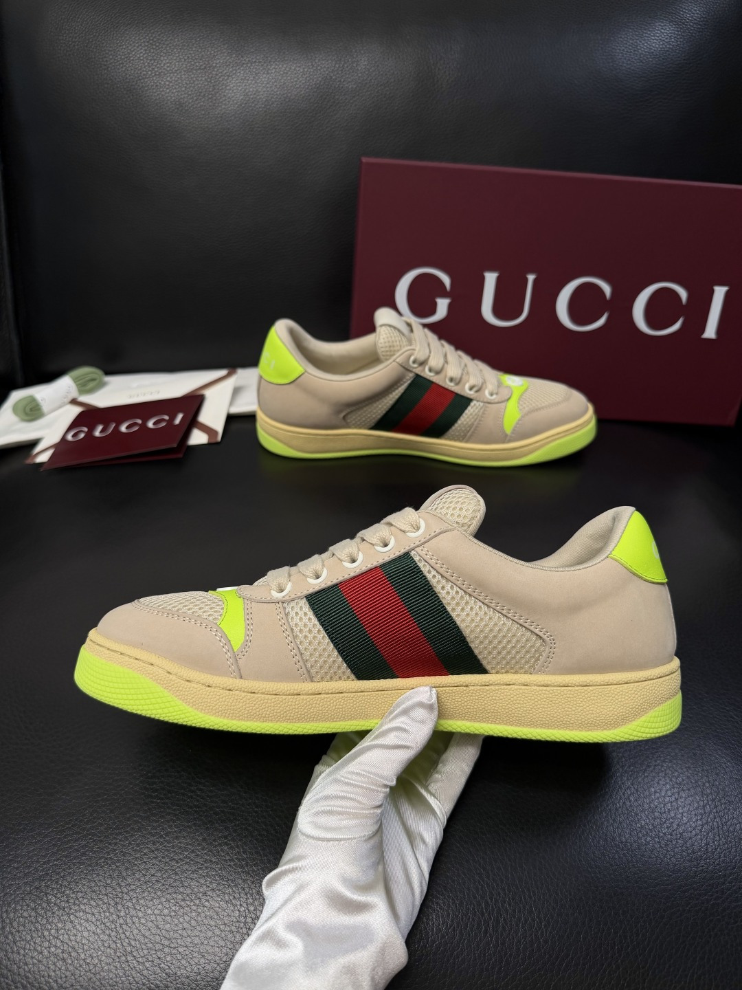 Gucci  高品质  顶级工艺品  古奇 专柜新款，原厂配置意大利进口牛皮  进口牛皮内里垫，透气舒适
