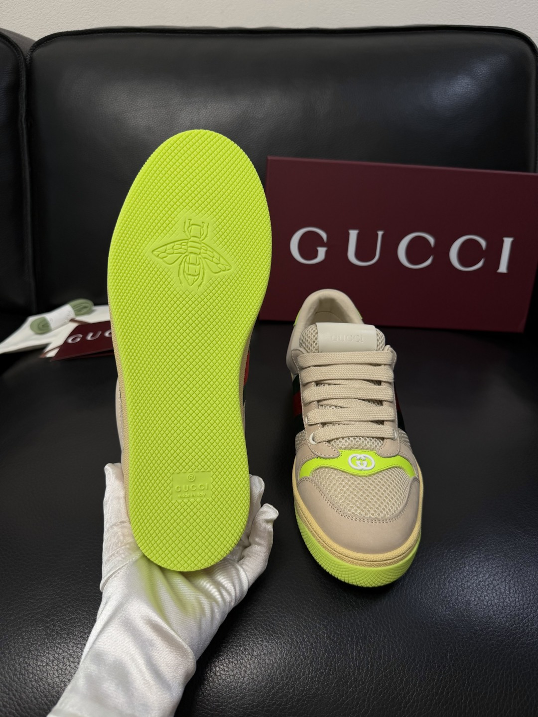 Gucci  高品质  顶级工艺品  古奇 专柜新款，原厂配置意大利进口牛皮  进口牛皮内里垫，透气舒适
