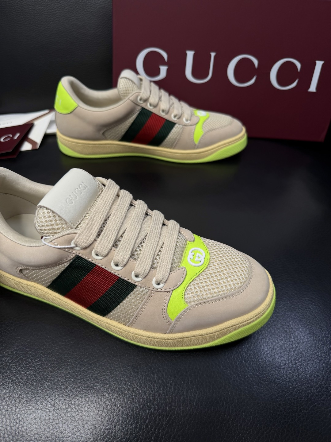 Gucci  高品质  顶级工艺品  古奇 专柜新款，原厂配置意大利进口牛皮  进口牛皮内里垫，透气舒适