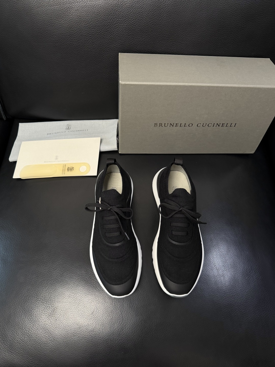 Brunello Cucinelli  高品质 顶级工艺品  BC  专柜同步原厂配置，意大利进口牛皮面