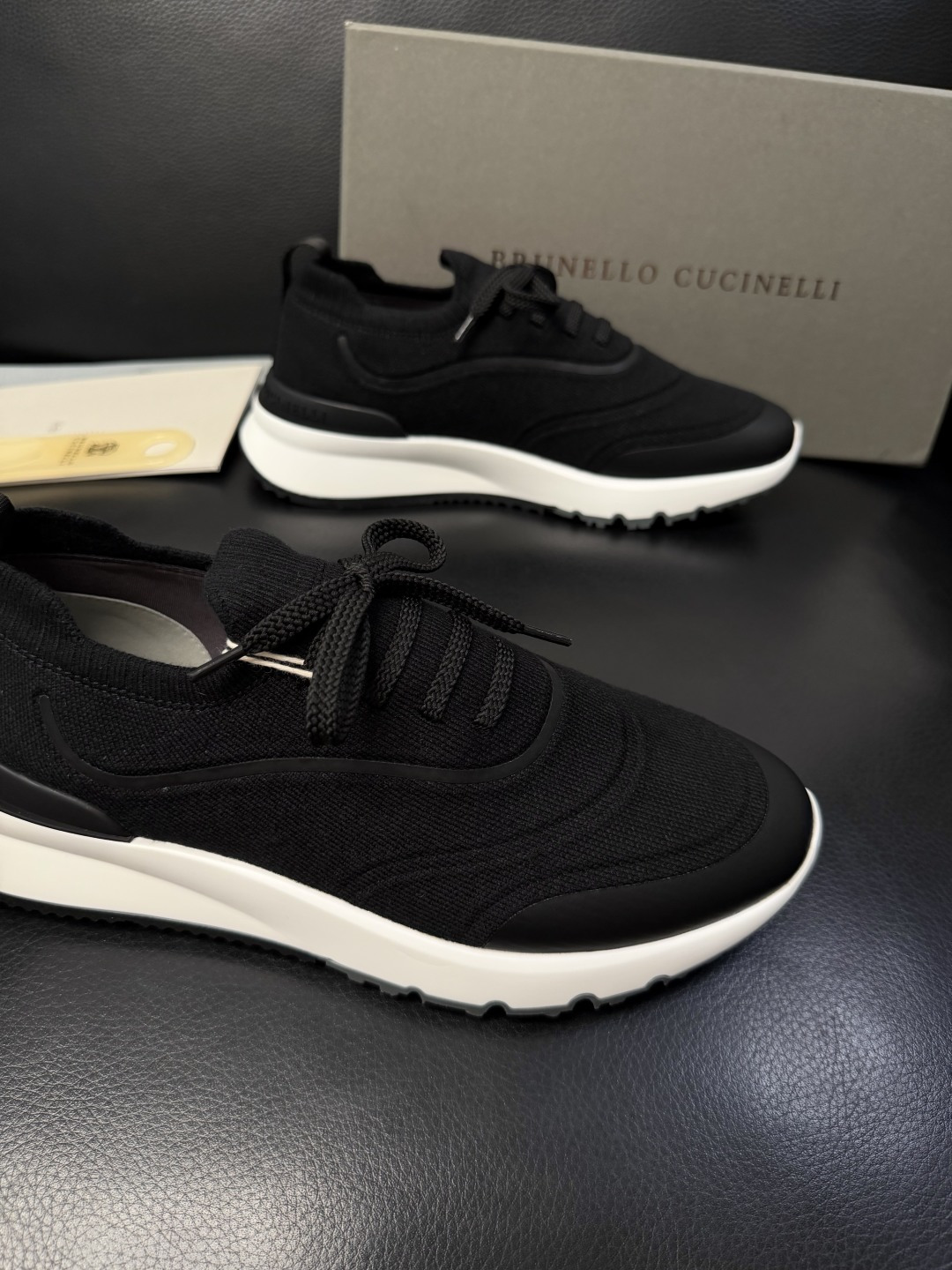 Brunello Cucinelli  高品质 顶级工艺品  BC  专柜同步原厂配置，意大利进口牛皮面