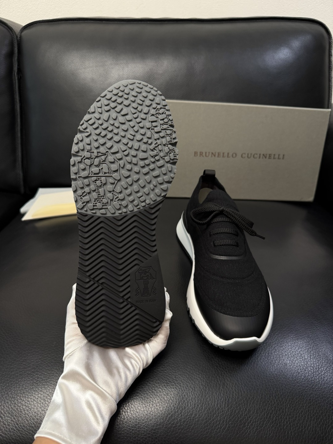 Brunello Cucinelli  高品质 顶级工艺品  BC  专柜同步原厂配置，意大利进口牛皮面