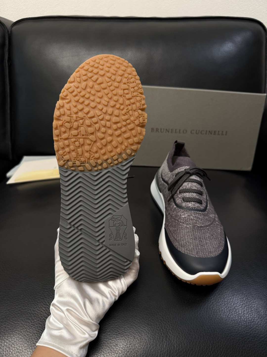 Brunello Cucinelli  高品质 顶级工艺品  BC  专柜同步原厂配置，意大利进口牛皮面