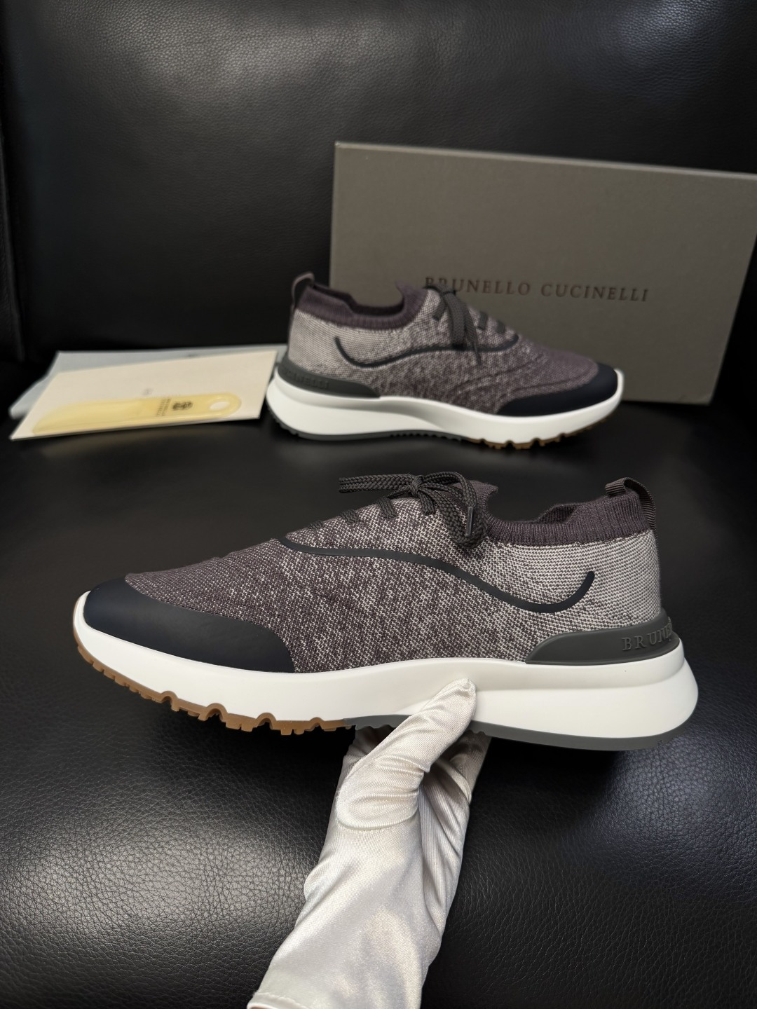 Brunello Cucinelli  高品质 顶级工艺品  BC  专柜同步原厂配置，意大利进口牛皮面