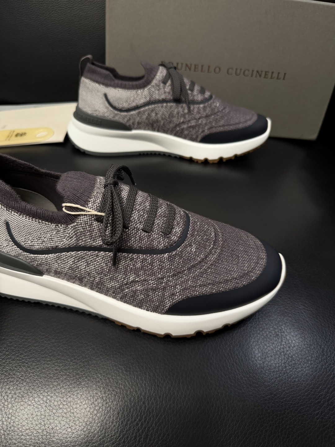 Brunello Cucinelli  高品质 顶级工艺品  BC  专柜同步原厂配置，意大利进口牛皮面