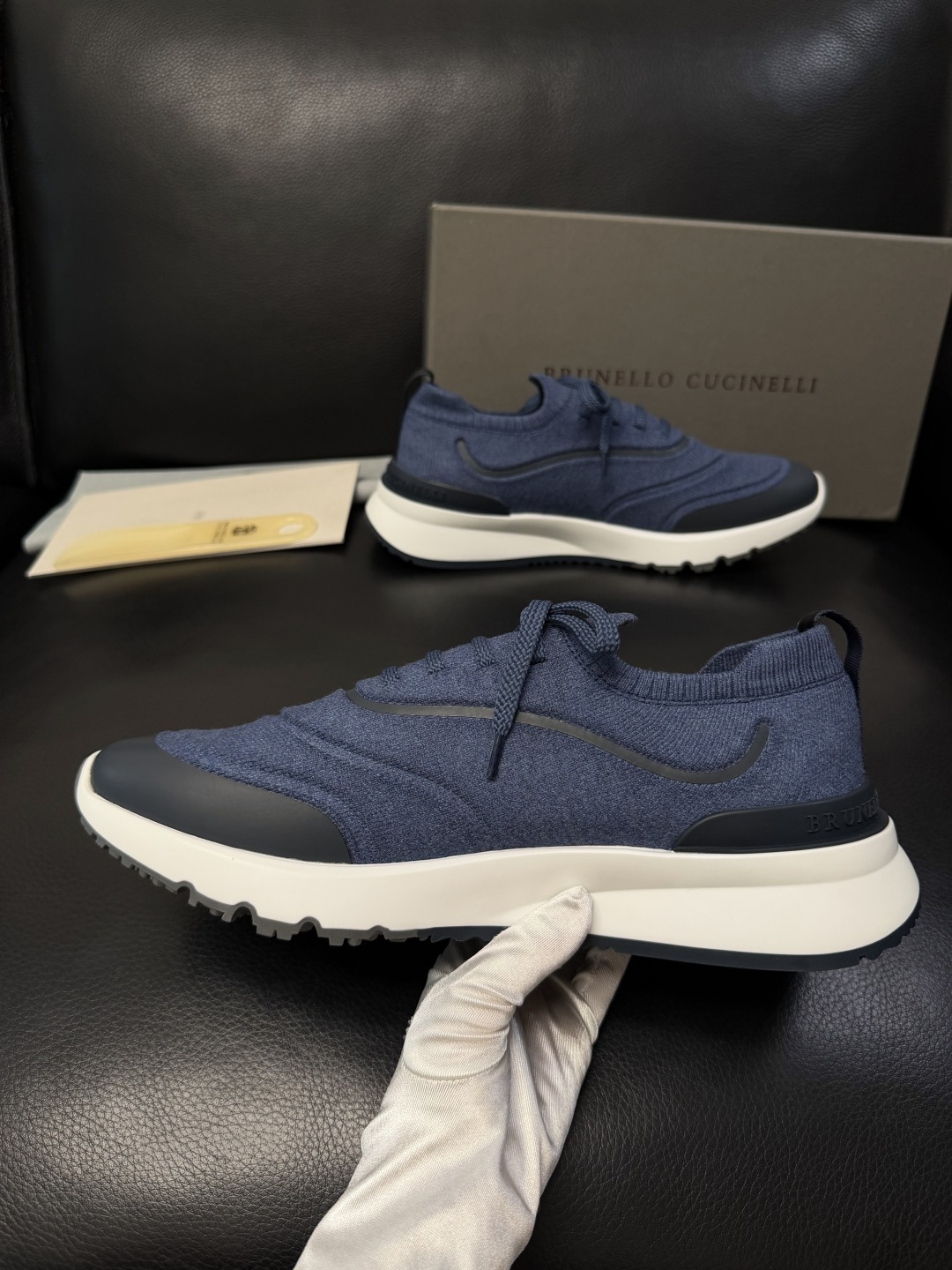 Brunello Cucinelli  高品质 顶级工艺品  BC  专柜同步原厂配置，意大利进口牛皮面