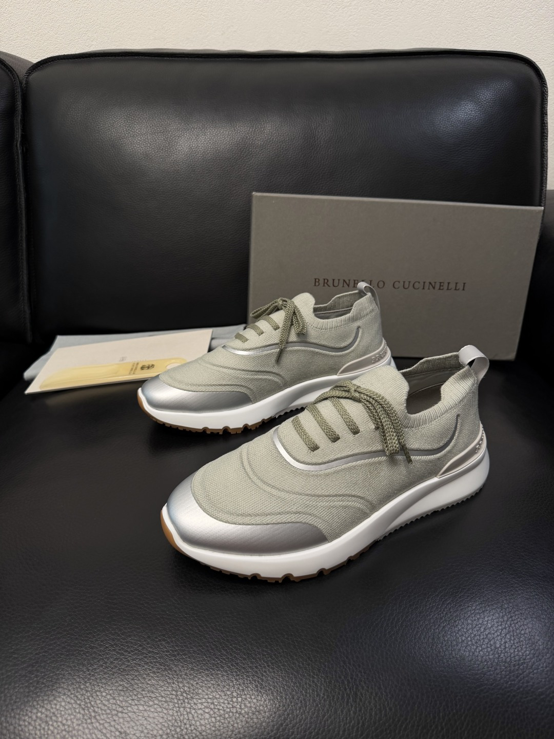 Brunello Cucinelli  高品质 顶级工艺品  BC  专柜同步原厂配置，意大利进口牛皮面