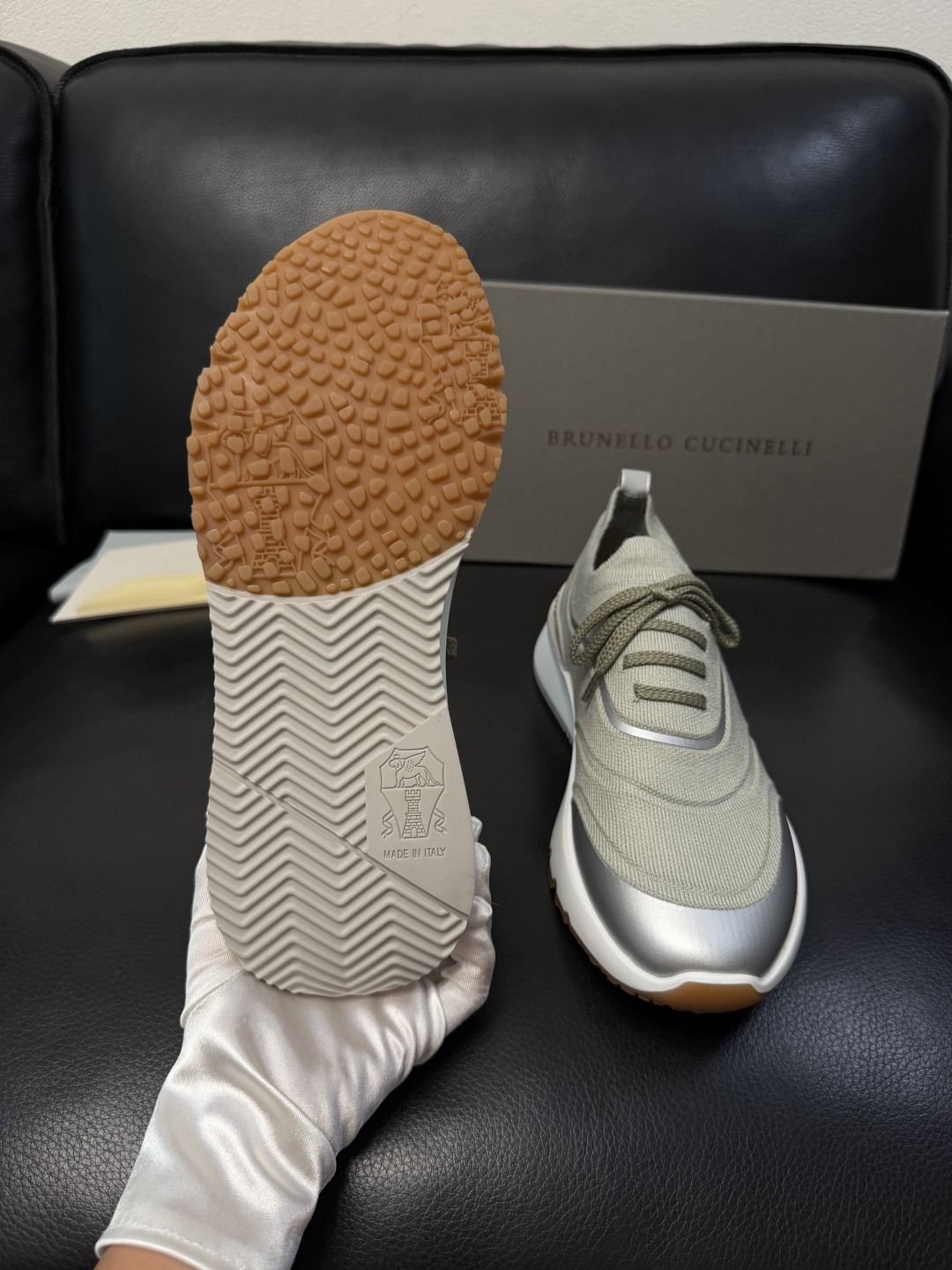Brunello Cucinelli  高品质 顶级工艺品  BC  专柜同步原厂配置，意大利进口牛皮面