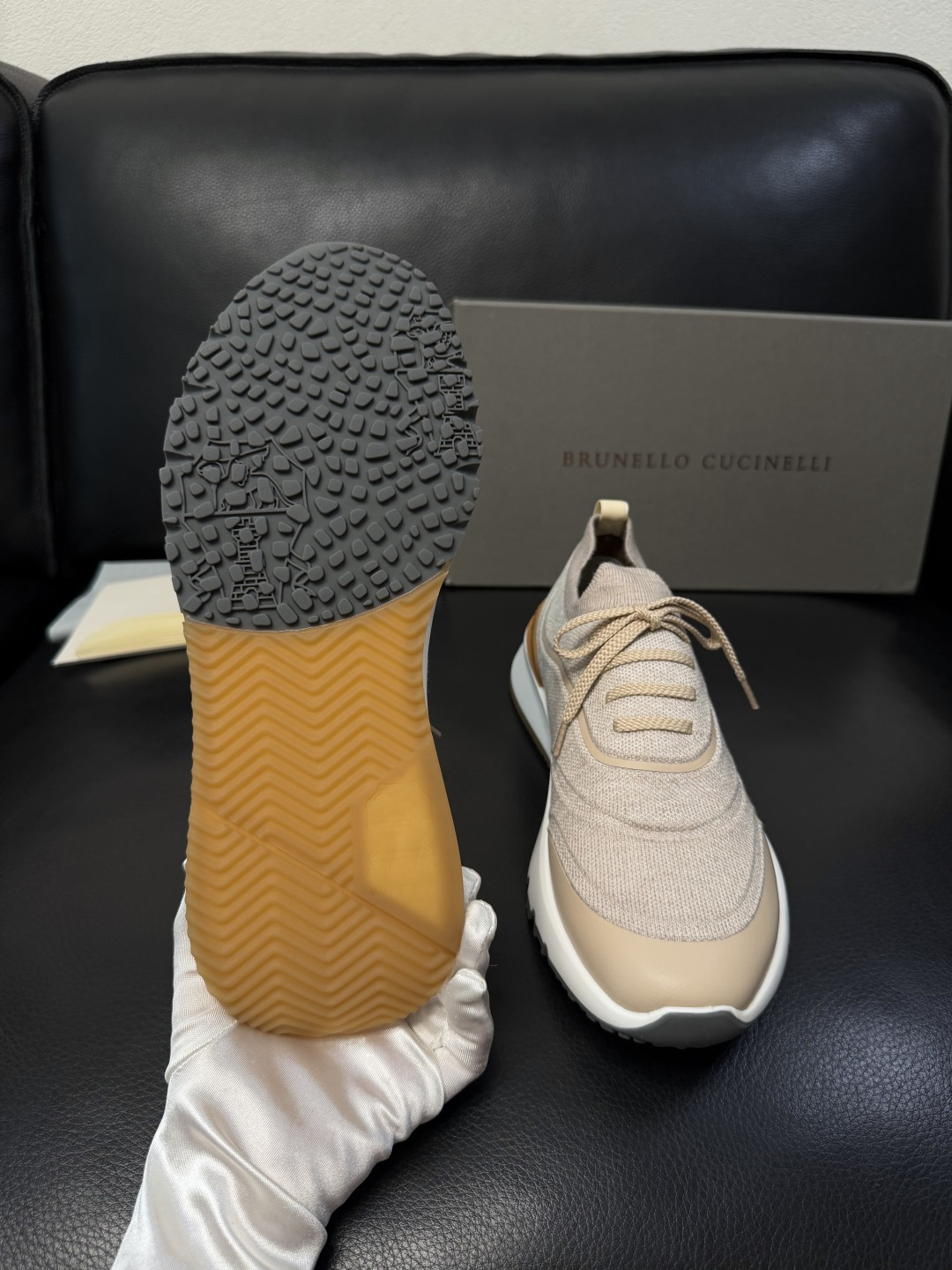 Brunello Cucinelli  高品质 顶级工艺品  BC  专柜同步原厂配置，意大利进口牛皮面