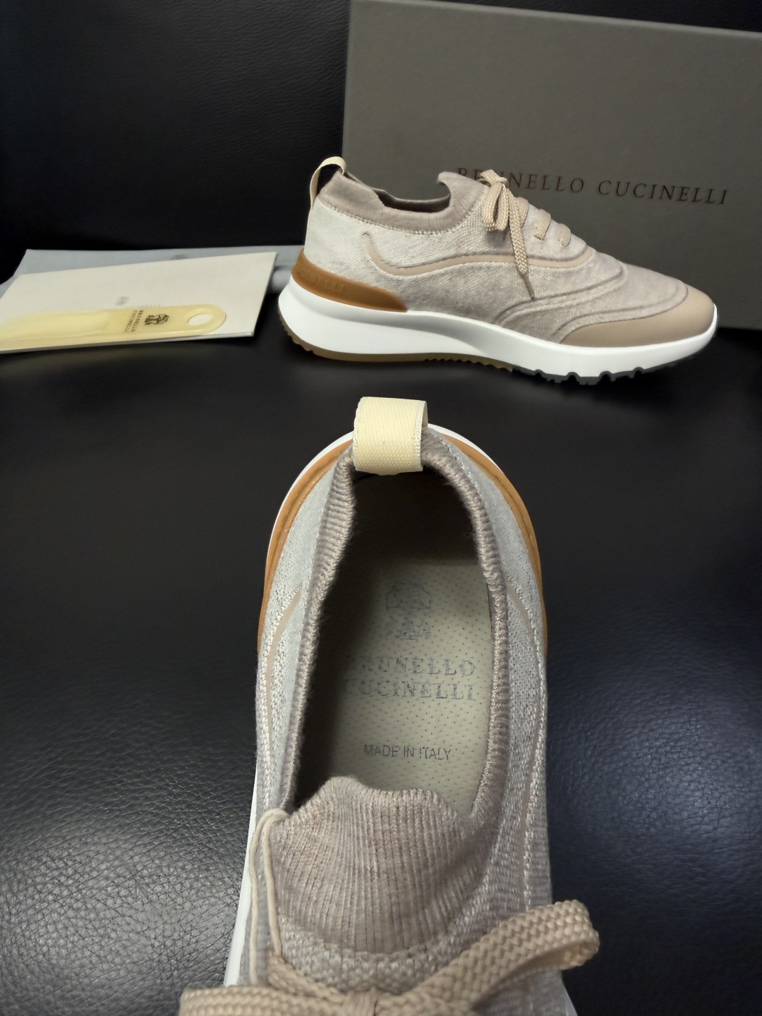 Brunello Cucinelli  高品质 顶级工艺品  BC  专柜同步原厂配置，意大利进口牛皮面