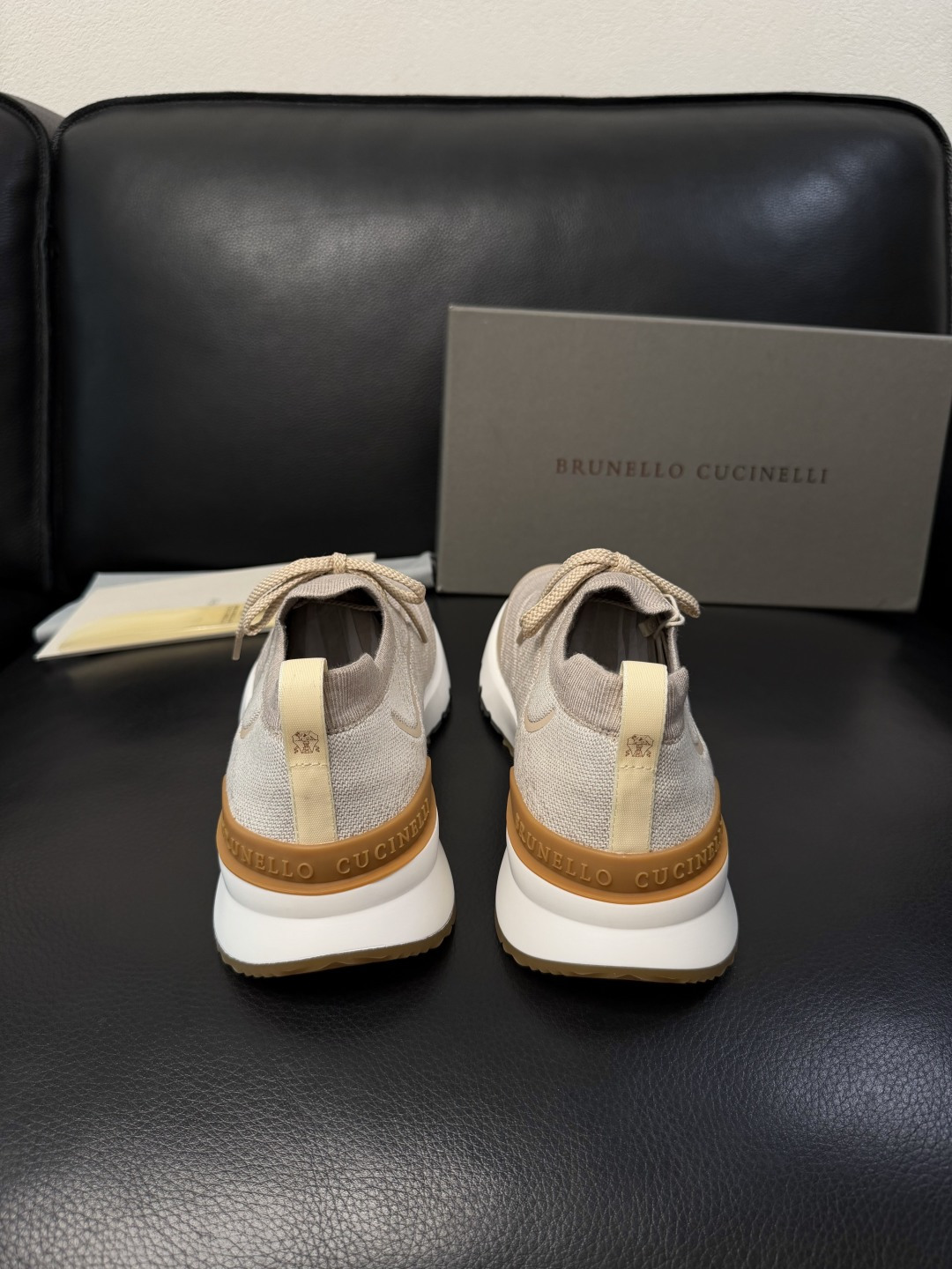 Brunello Cucinelli  高品质 顶级工艺品  BC  专柜同步原厂配置，意大利进口牛皮面