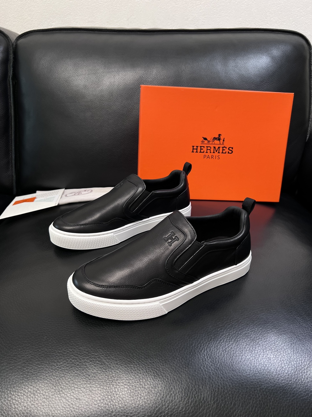 Hermes  高品质  顶级工艺品  爱马仕 专柜同步发售原厂配置，意大利进口原版牛皮面料，高品质拼接